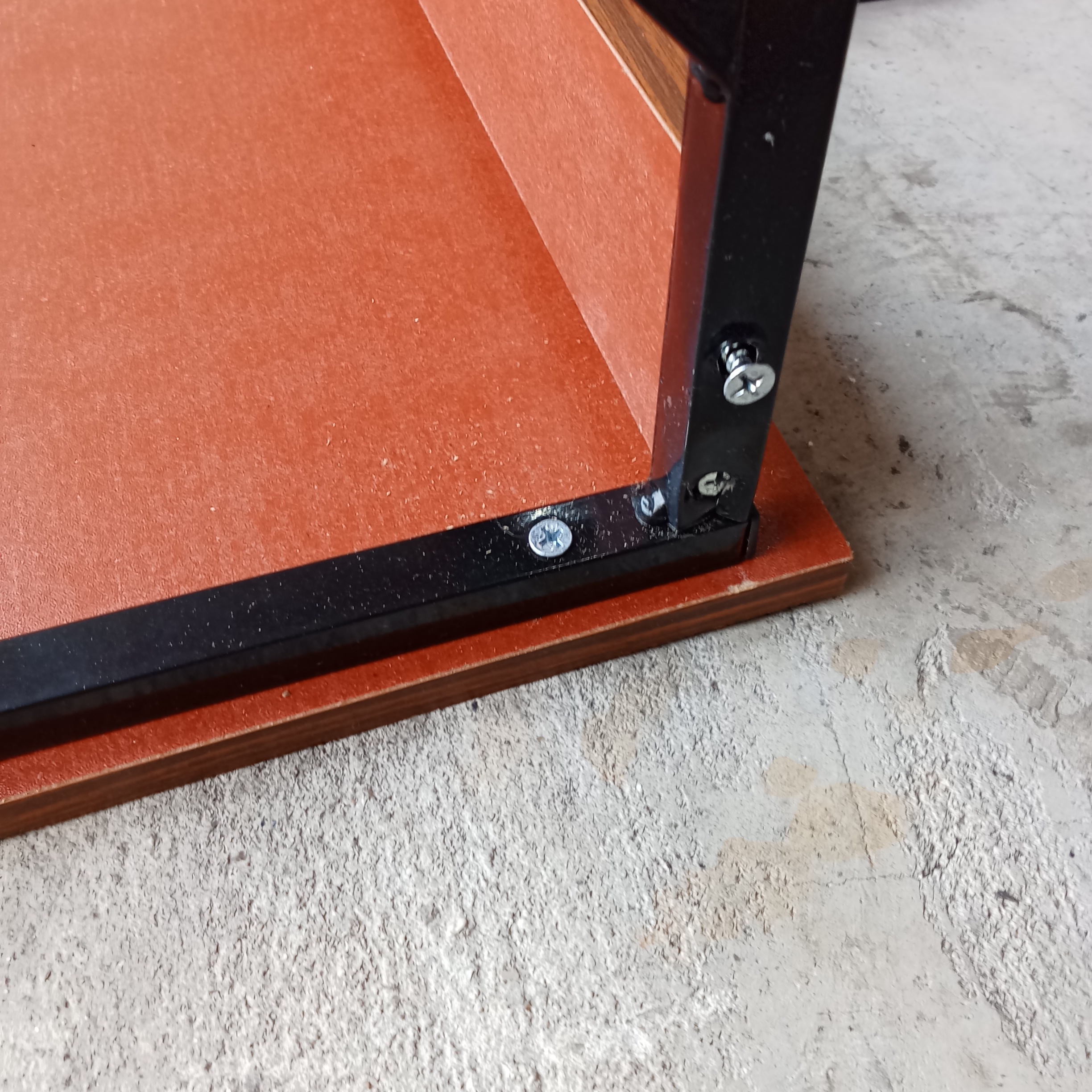 โต๊ะหนังสือ