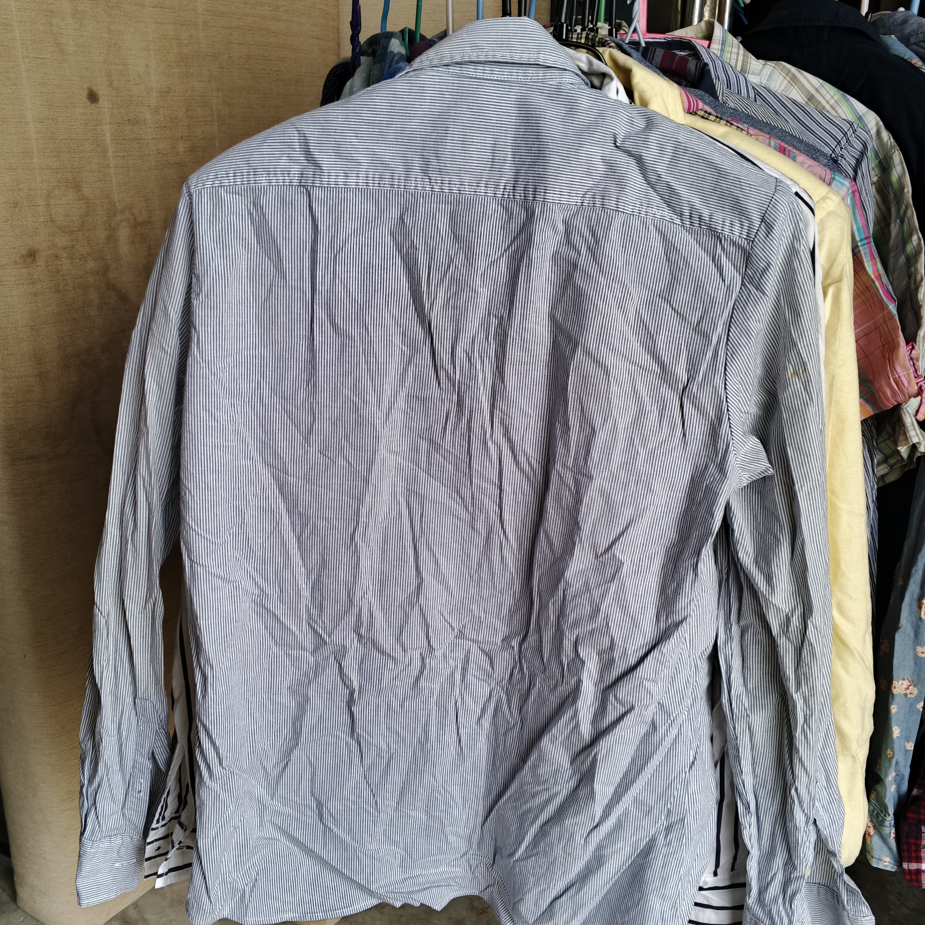 เสื้อมือสอง