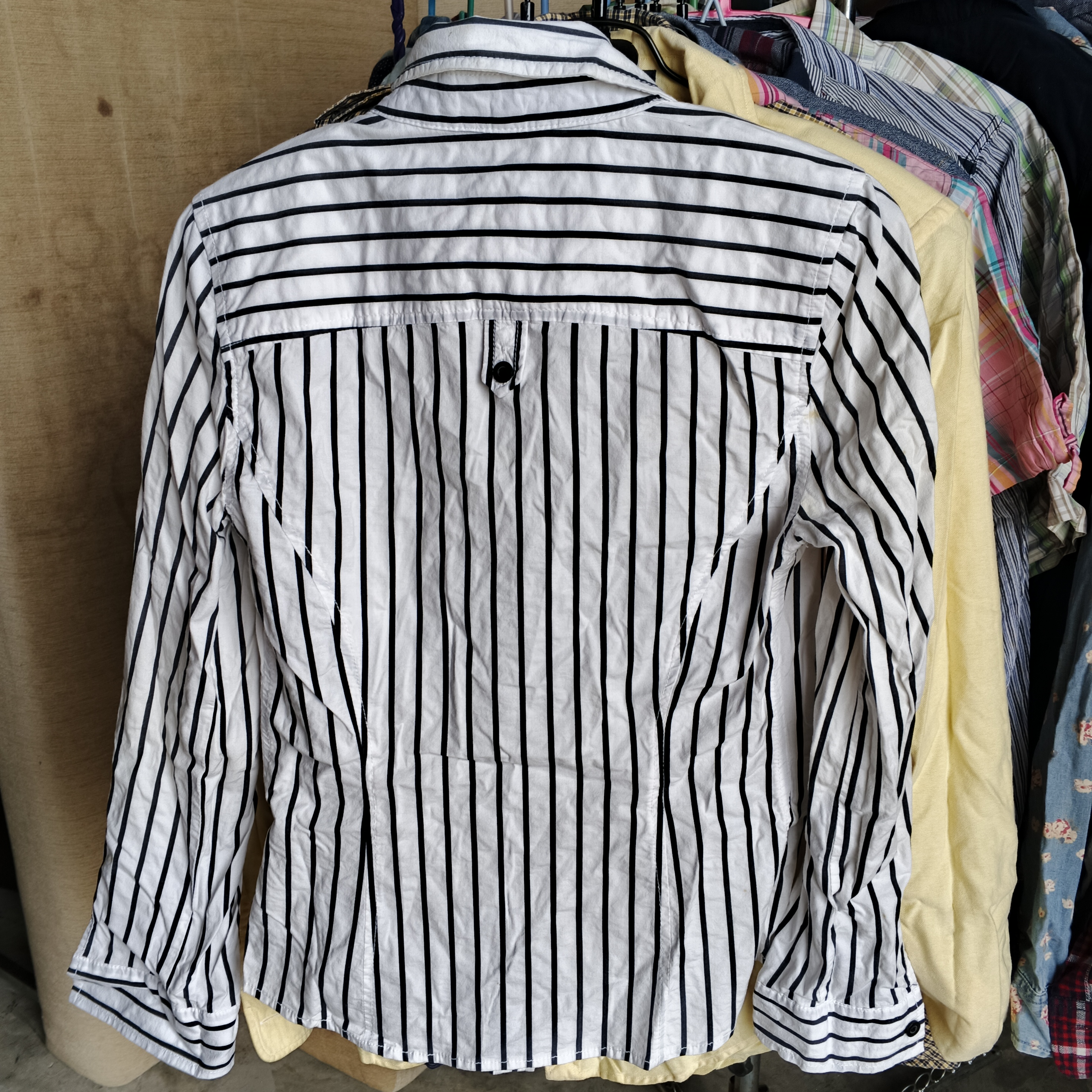 เสื้อมือสอง