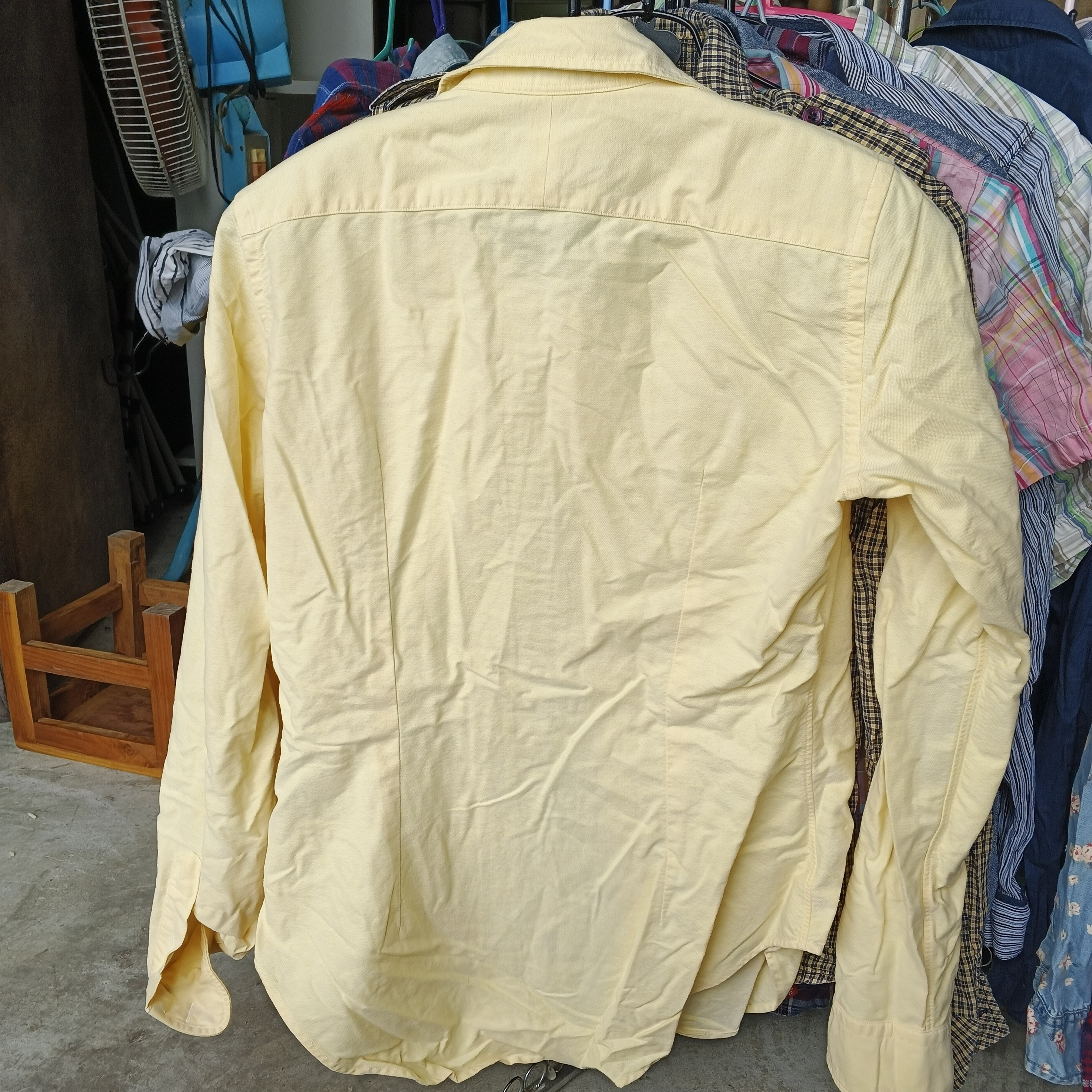 เสื้อเชิ้ตแขนยาว