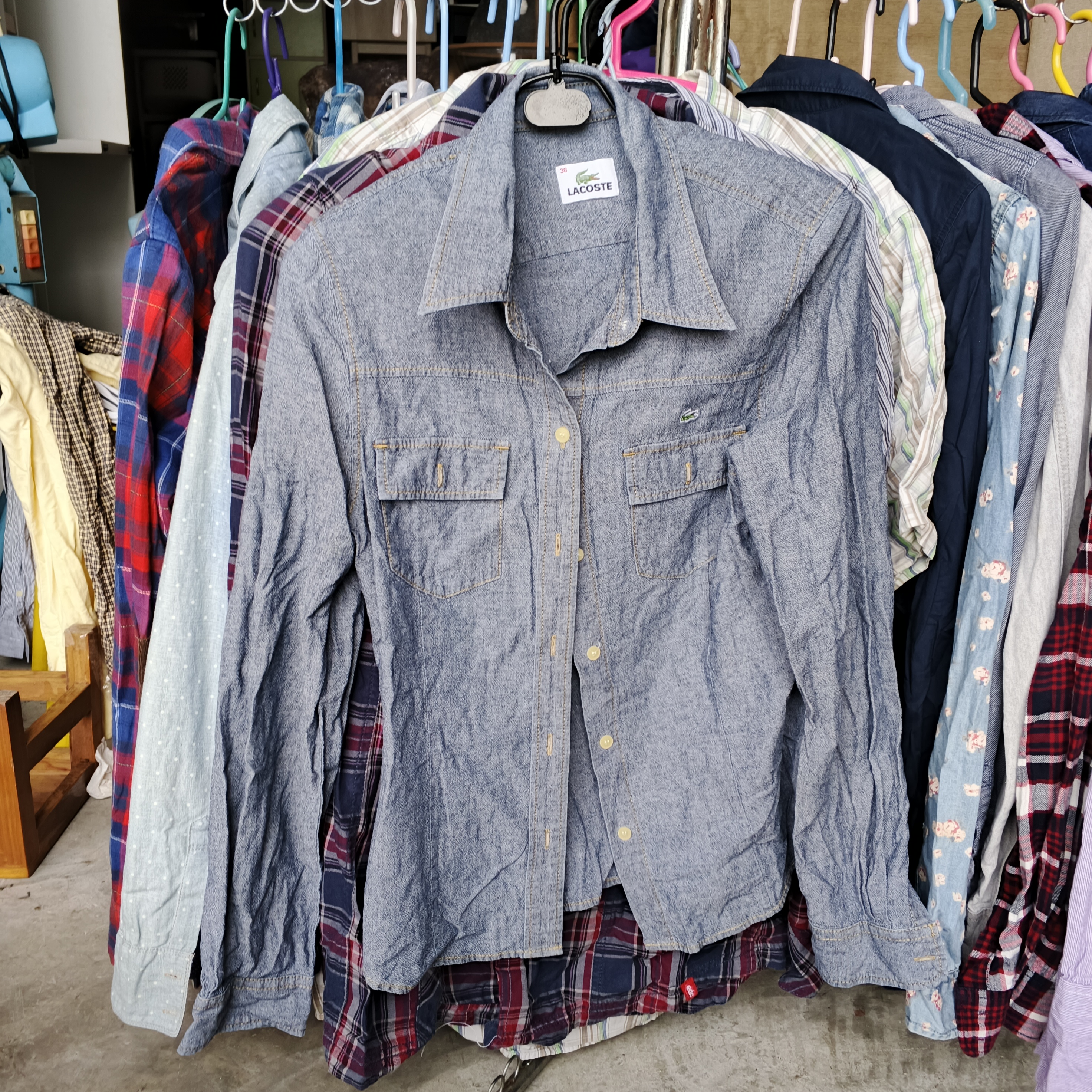 เสื้อเชิ้ตแขนยาว