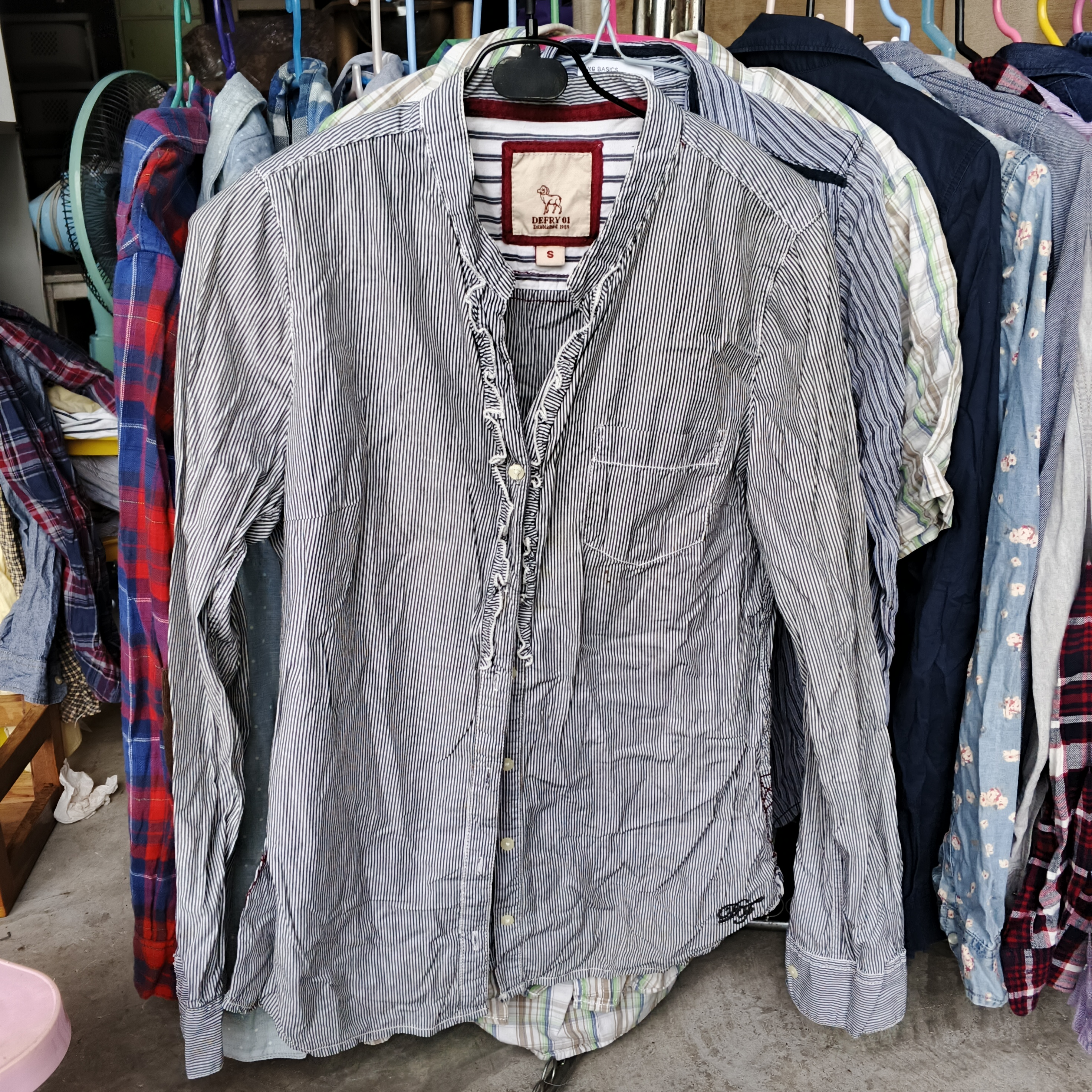 เสื้อเชิ้ตลายสก็อต