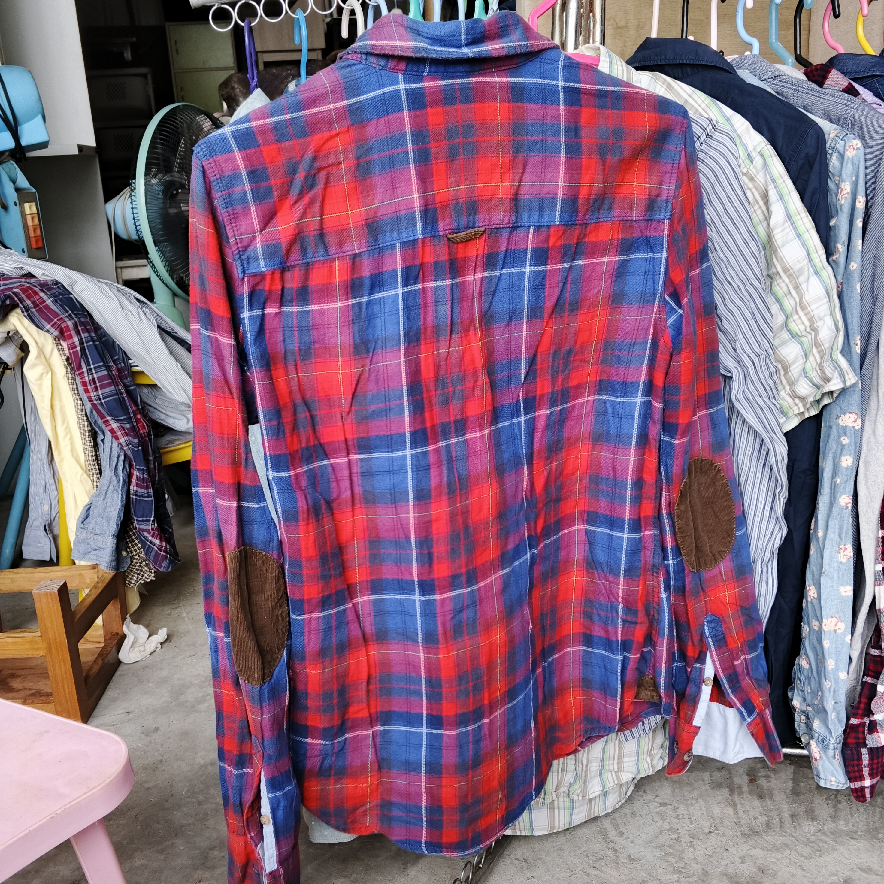เสื้อเชิ้ตผู้ชาย