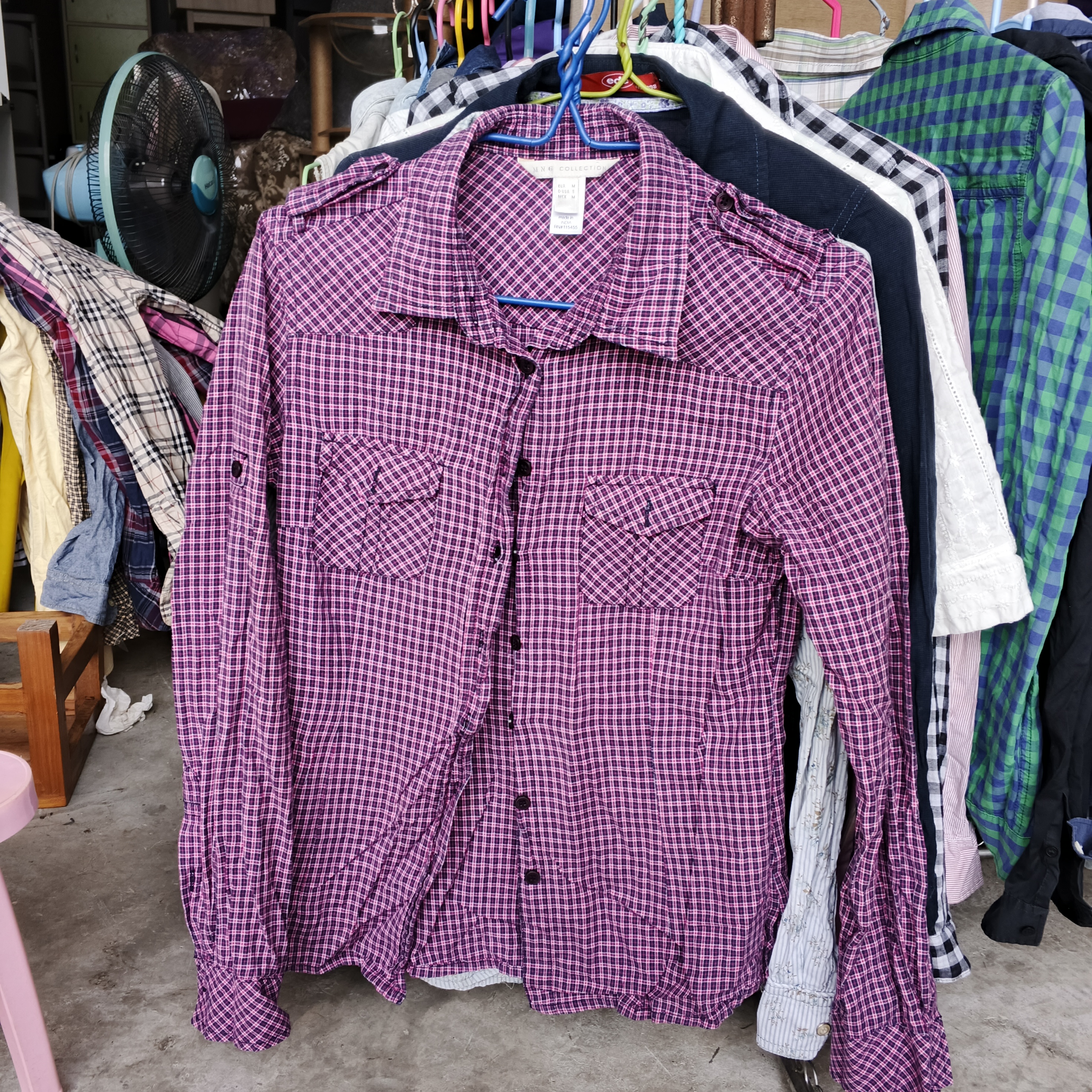 เสื้อเชิ้ตลายสก็อตสีม่วง