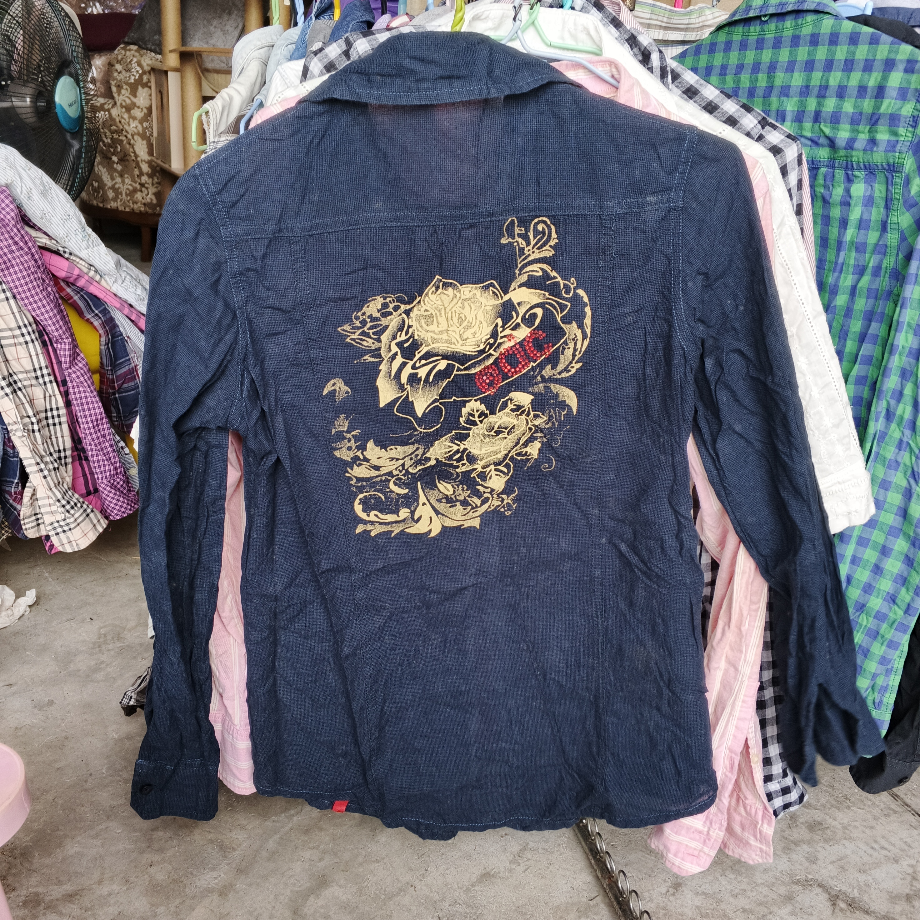 เสื้อเชิ้ตผู้ชาย
