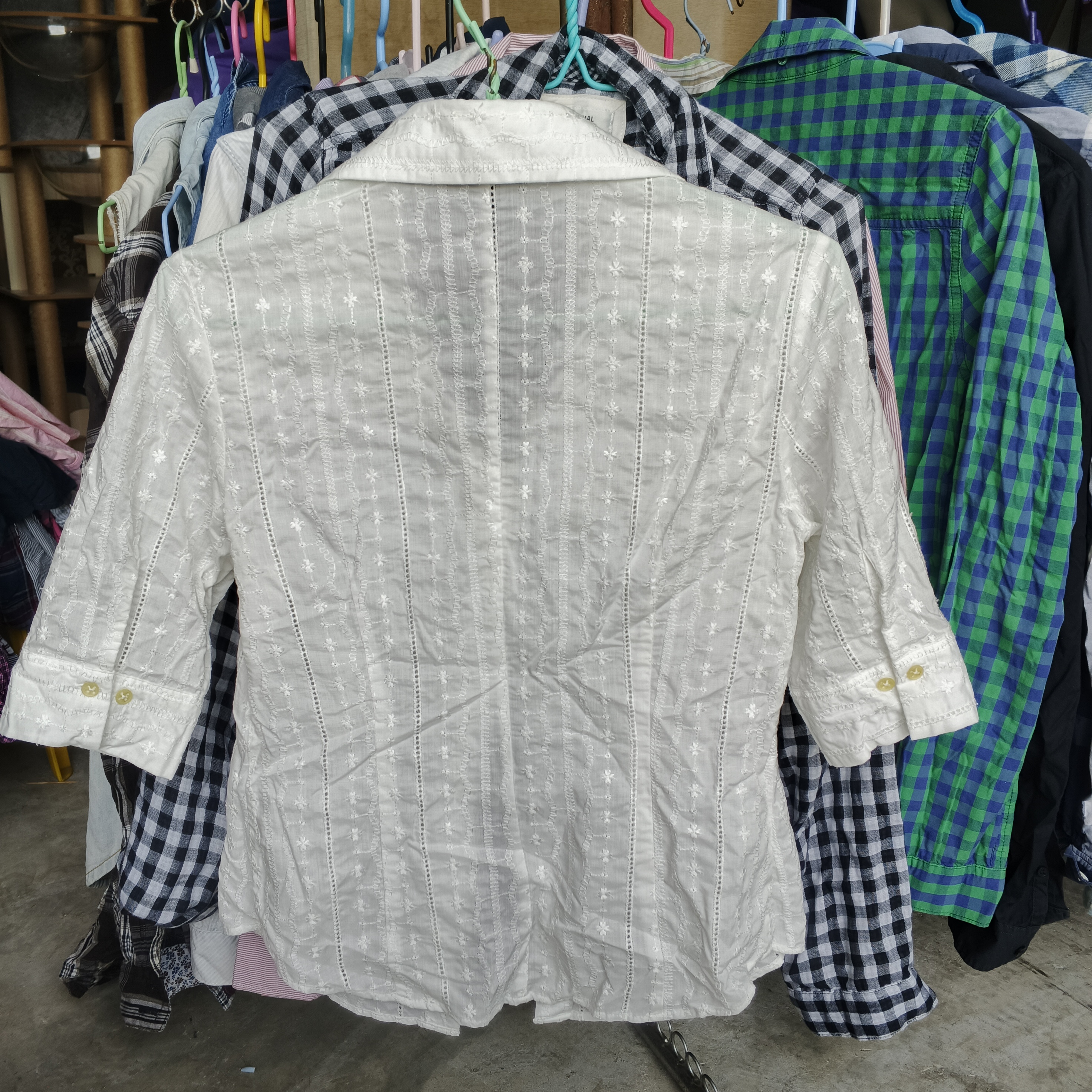 เสื้อเชิ้ตผู้หญิง