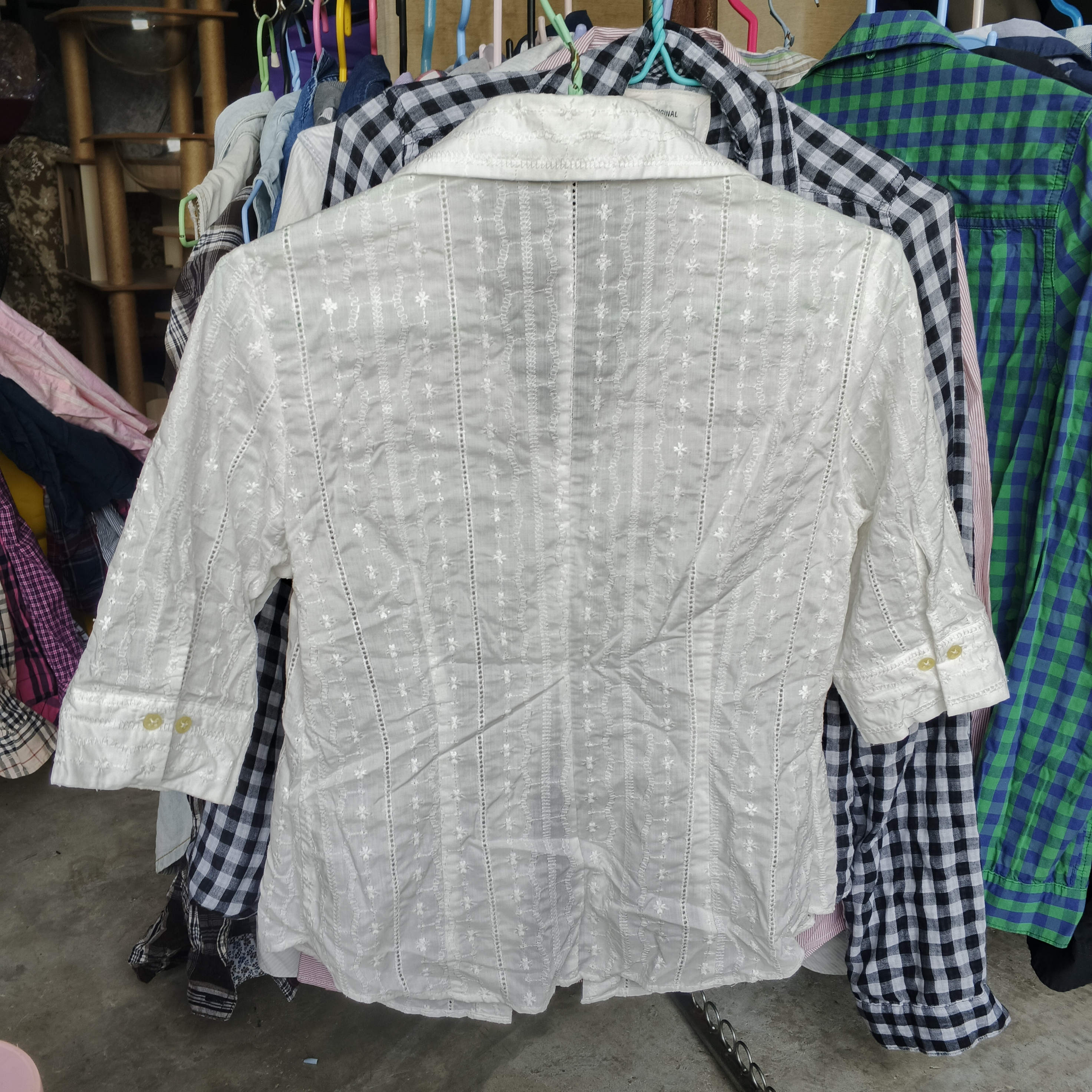 เสื้อมือสอง