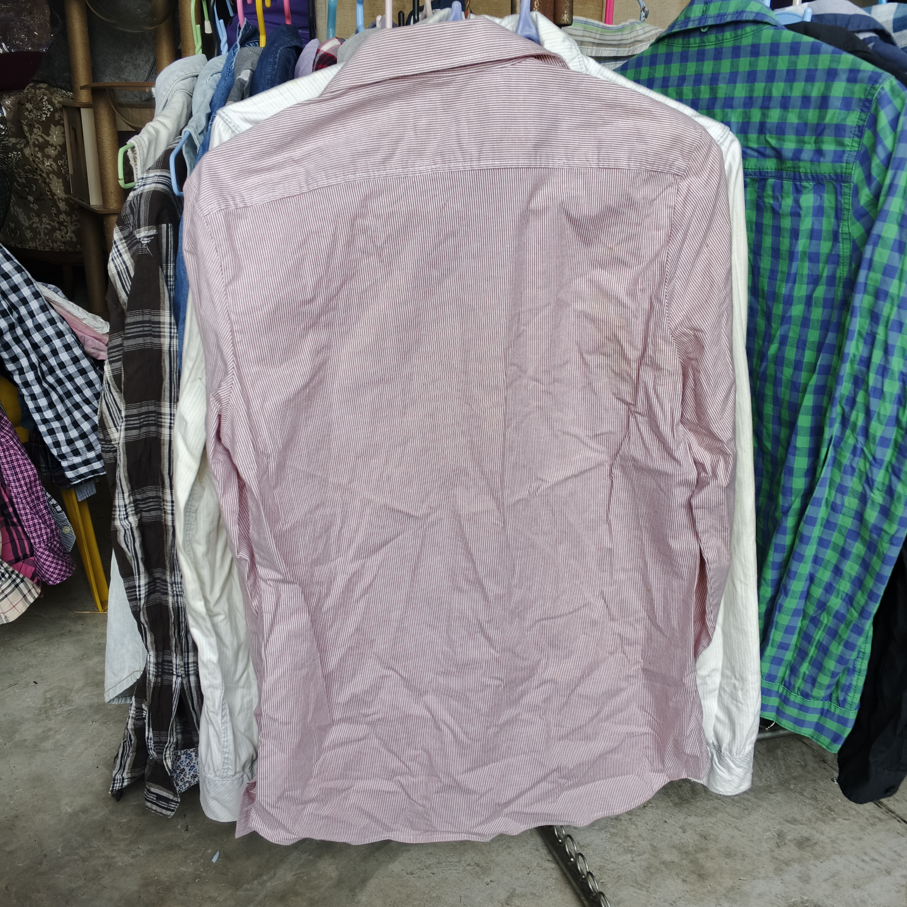 เสื้อเชิ้ตผู้ชาย