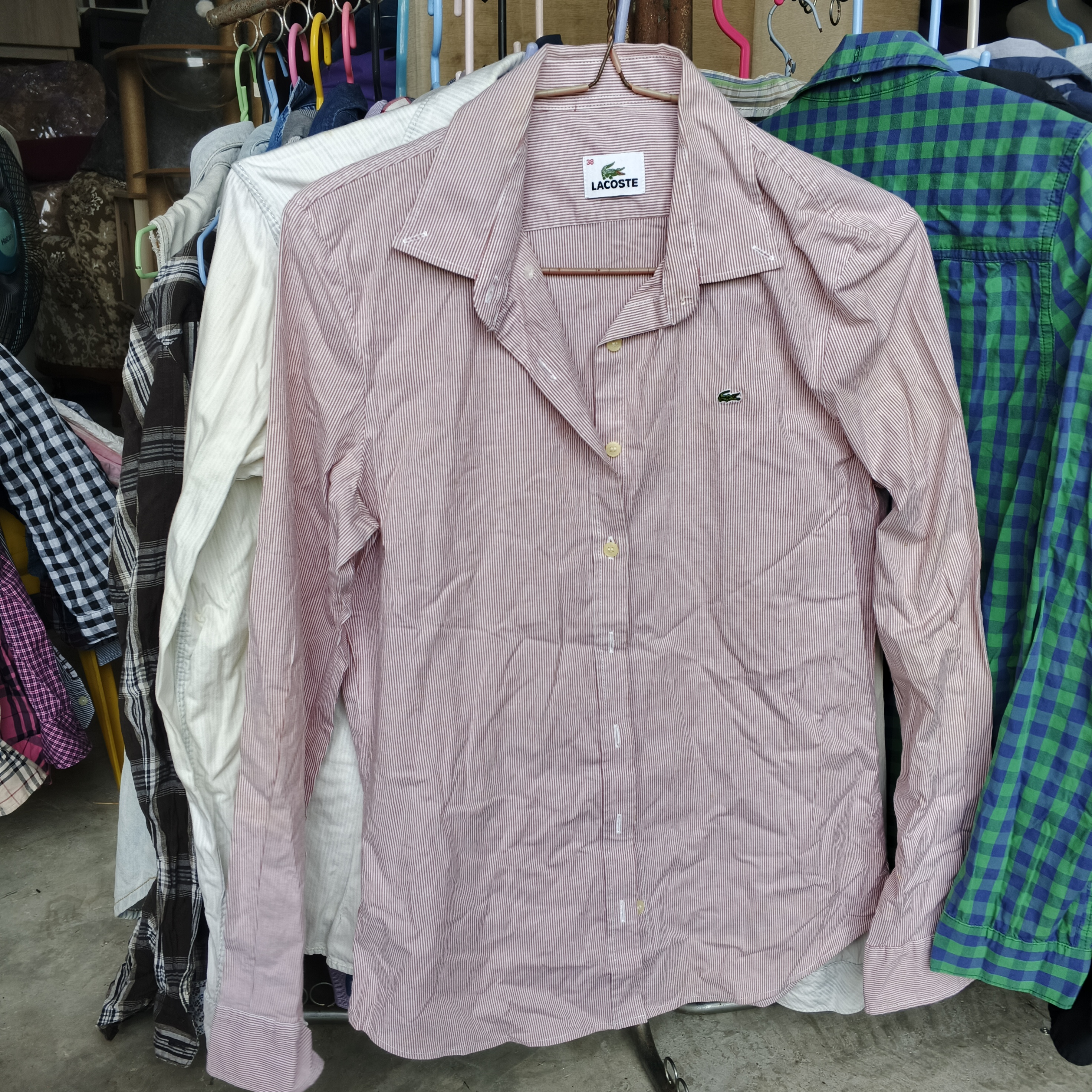 เสื้อเชิ้ตลายสก็อต