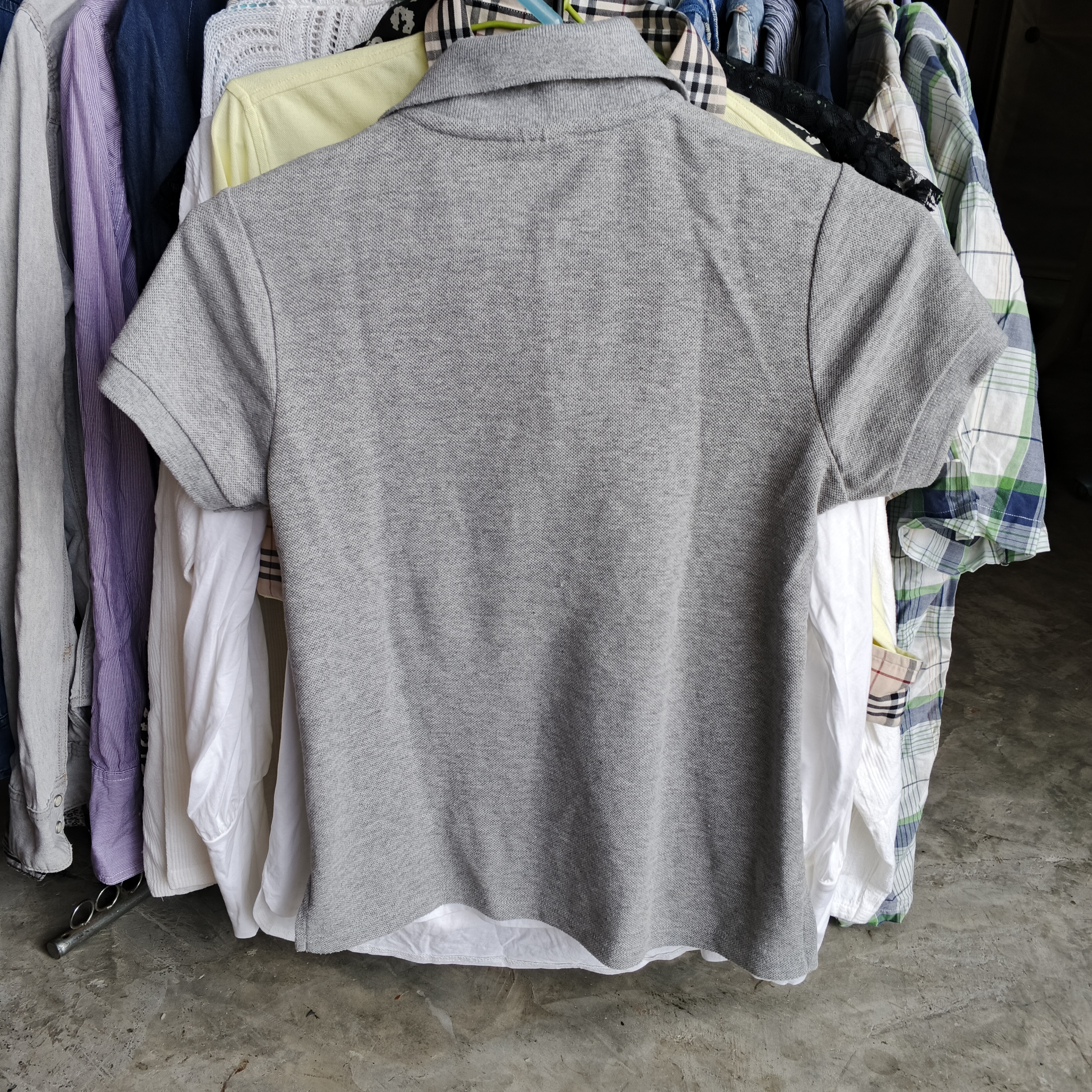 เสื้อมือสอง