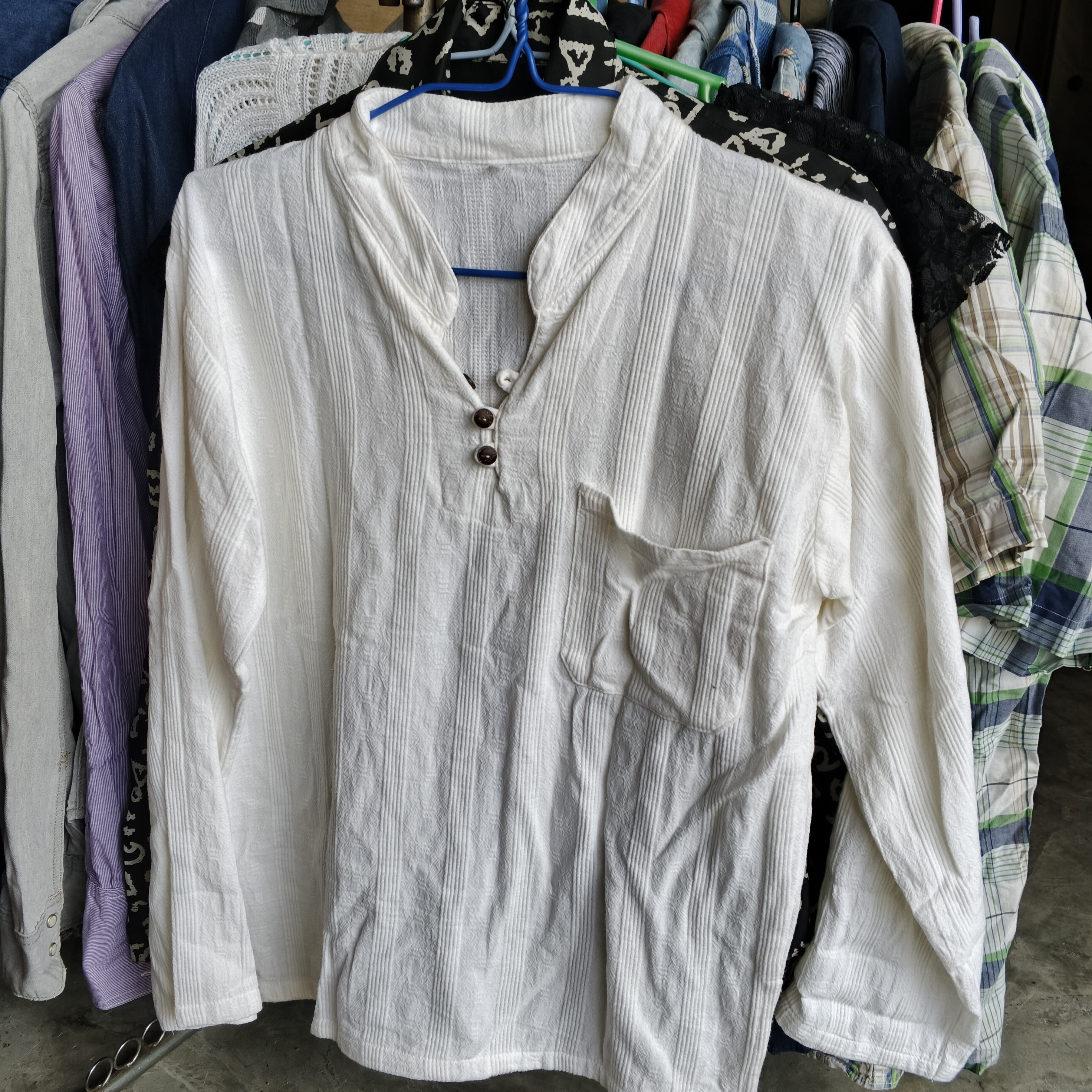เสื้อเชิ้ตผ้าฝ้ายแขนยาว