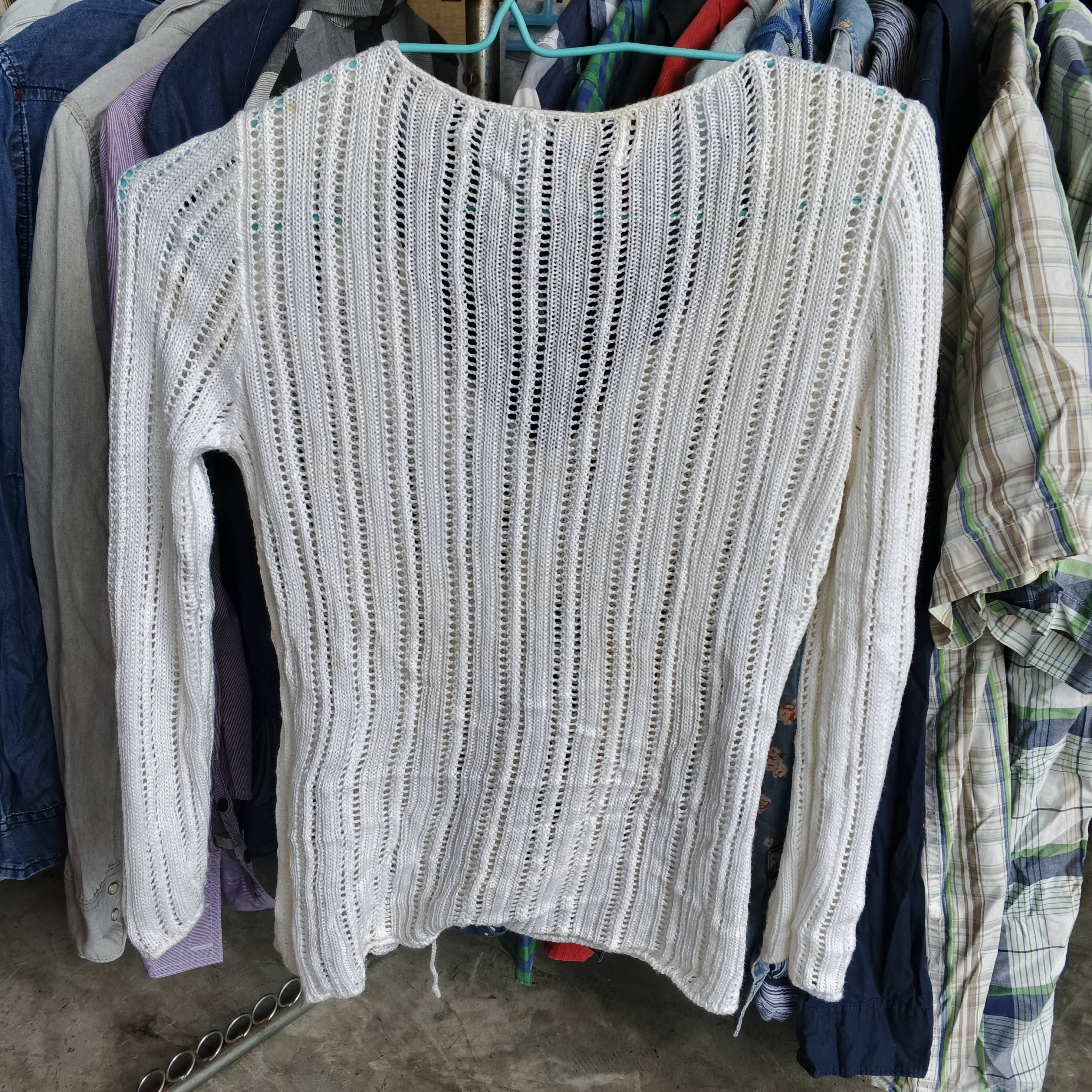 เสื้องานป้าย