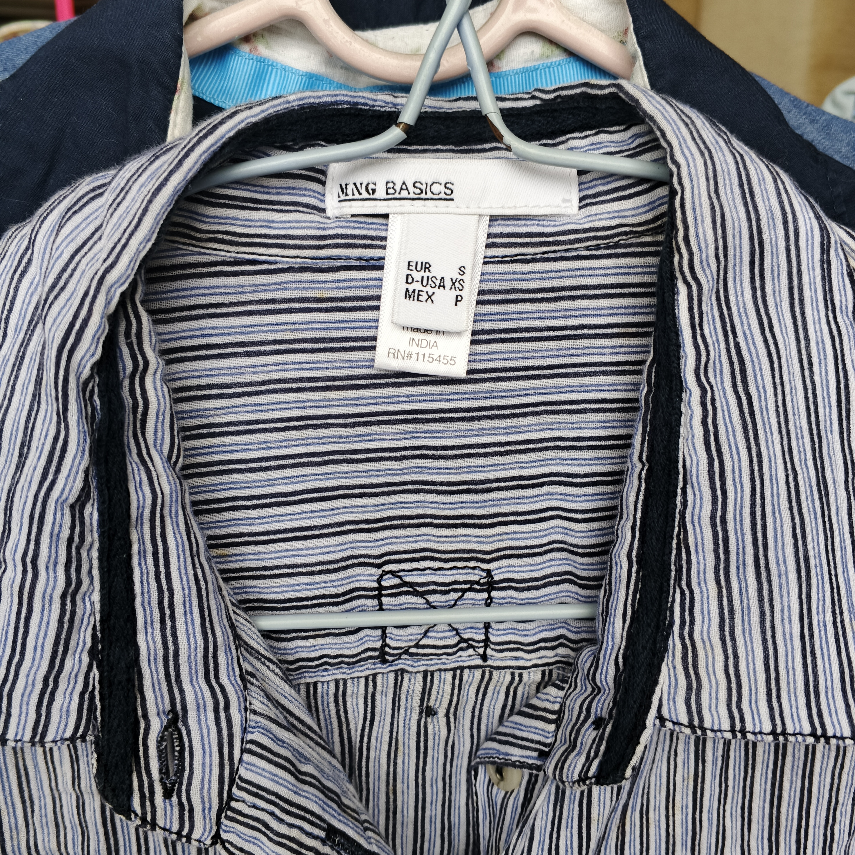 เสื้อเชิ้ตคอปก