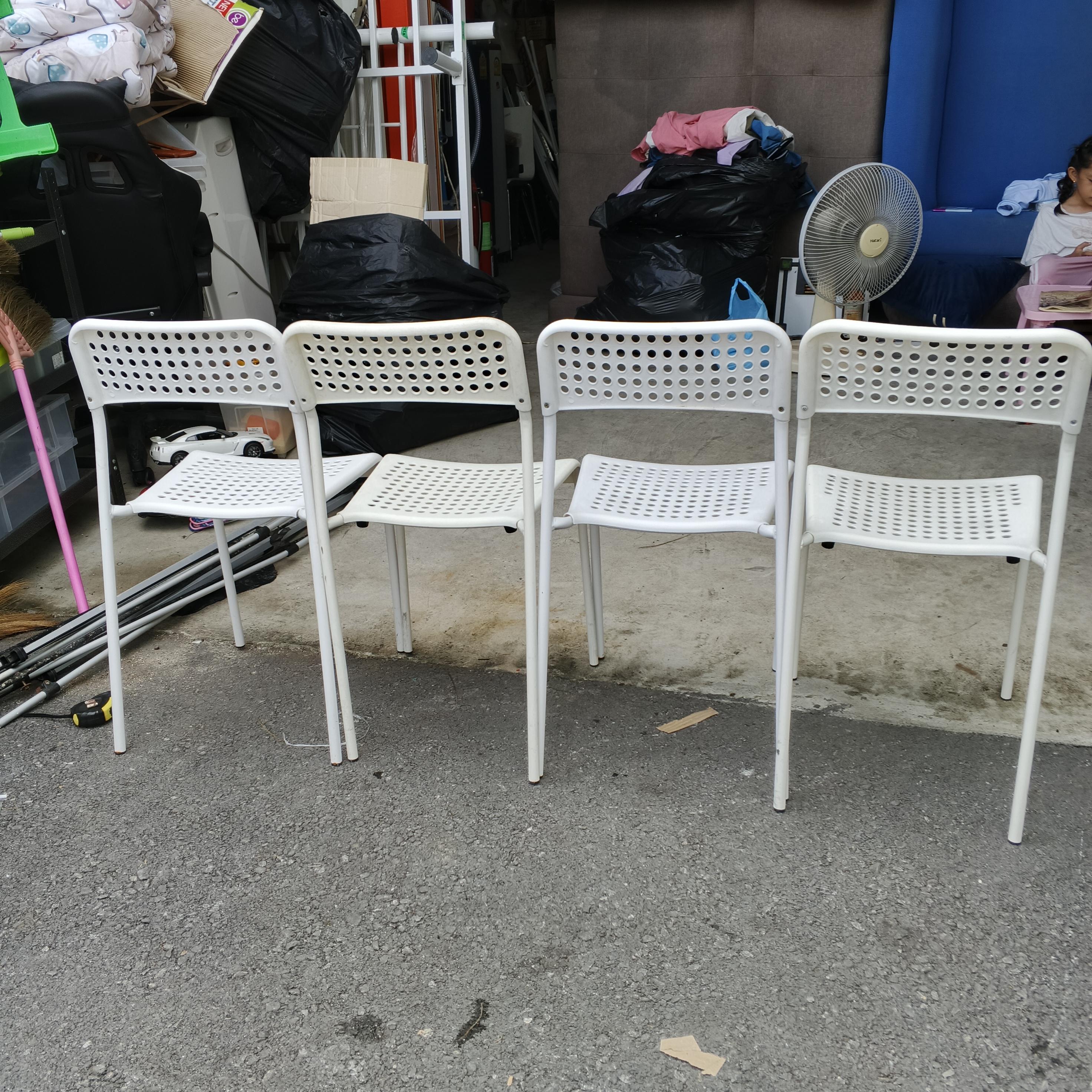 เก้าอี้พลาสติก