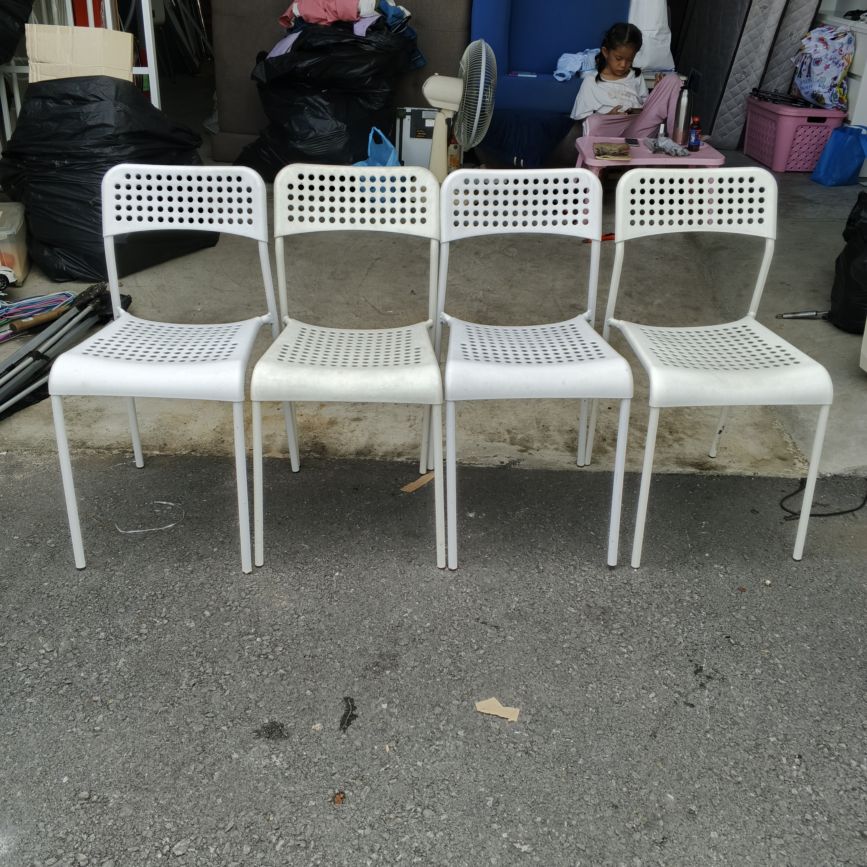 เก้าอี้มินิมอล