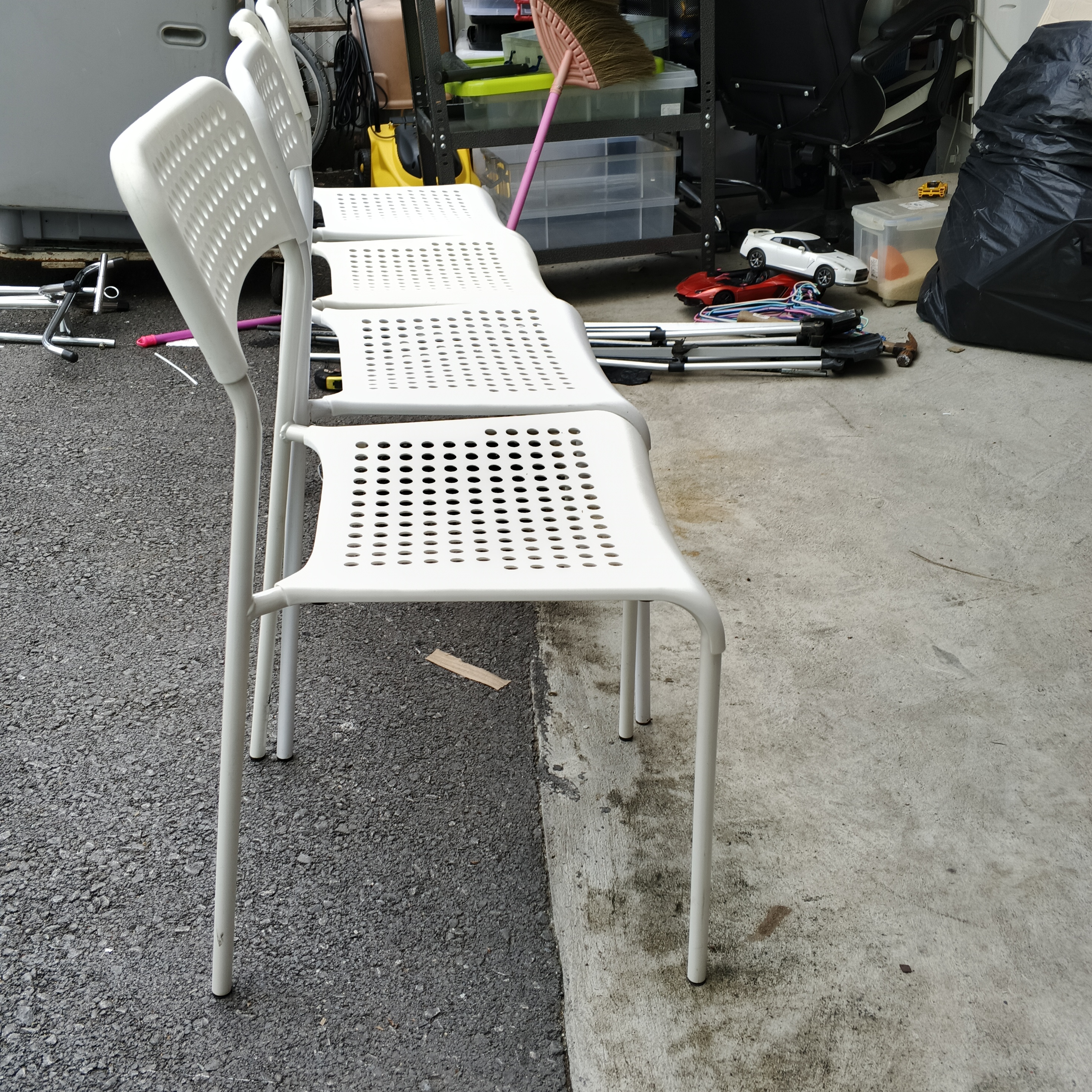 เก้าอี้ทรงโมเดิร์นทันสมัย