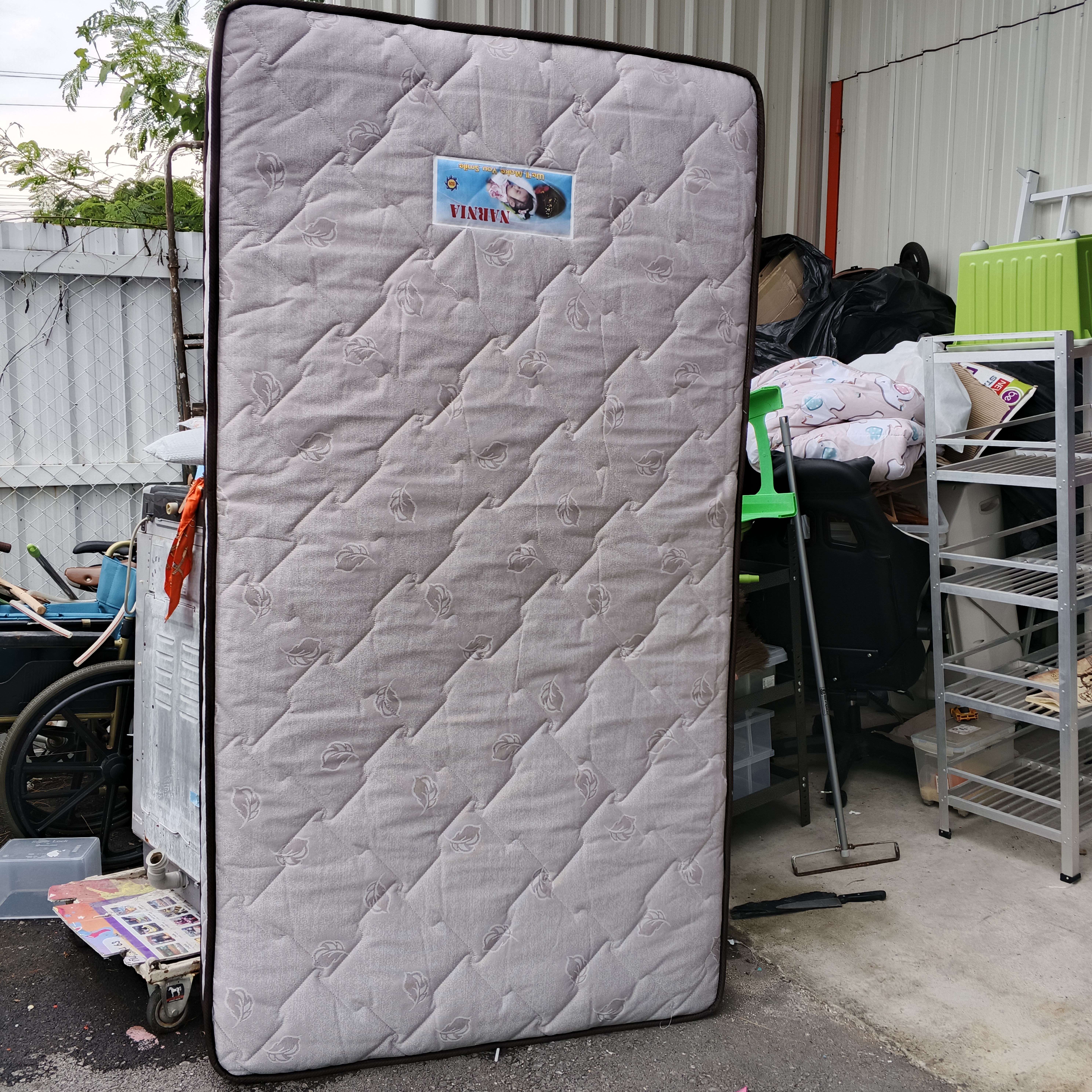 เสื้อมือสอง