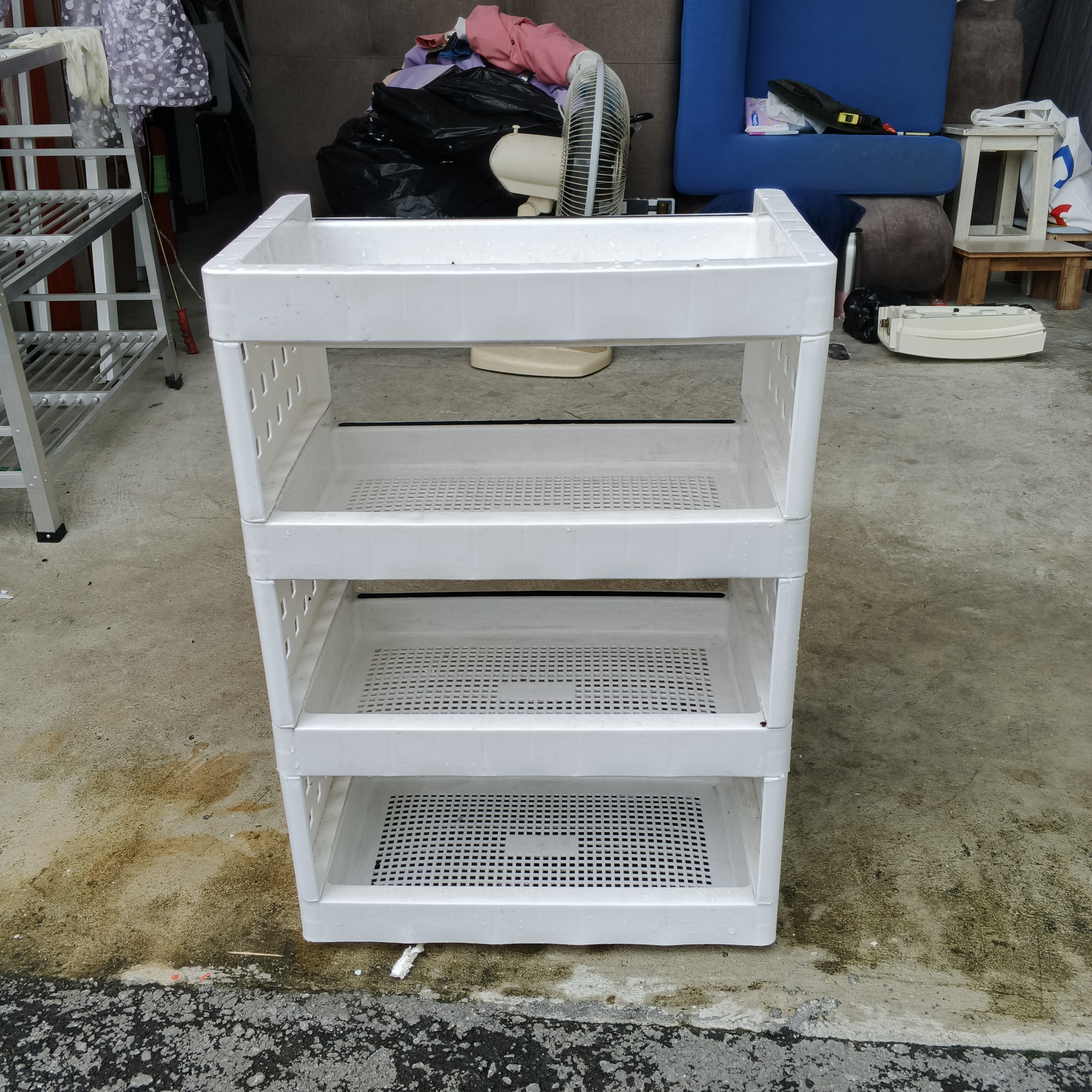 ชั้นวางของพลาสติก