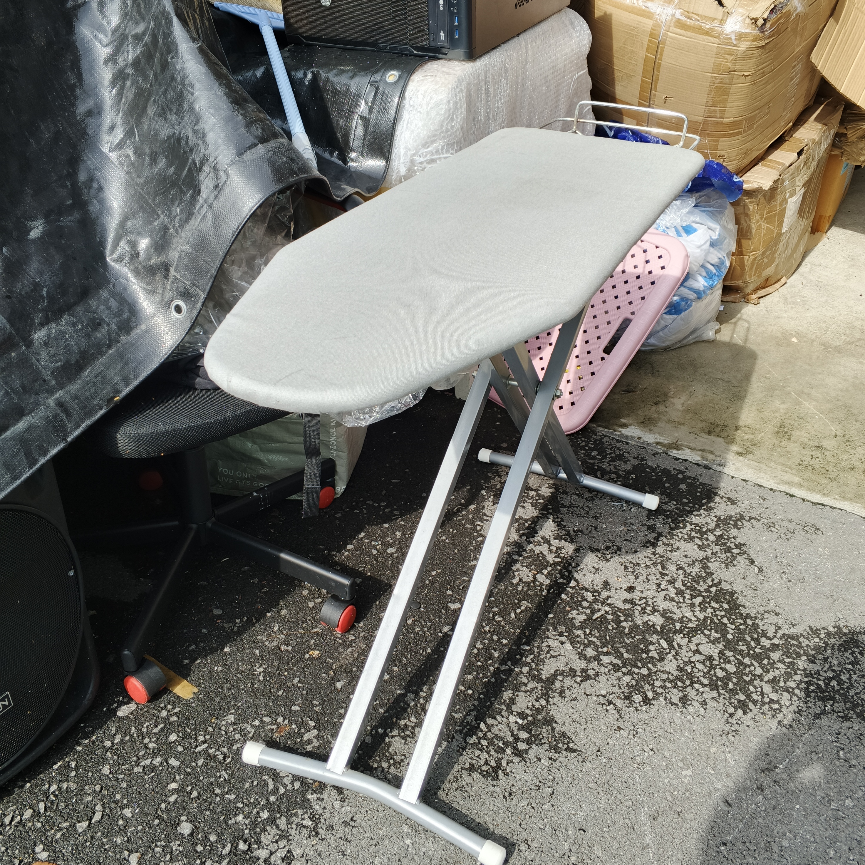 โต๊ะกางรีดผ้า