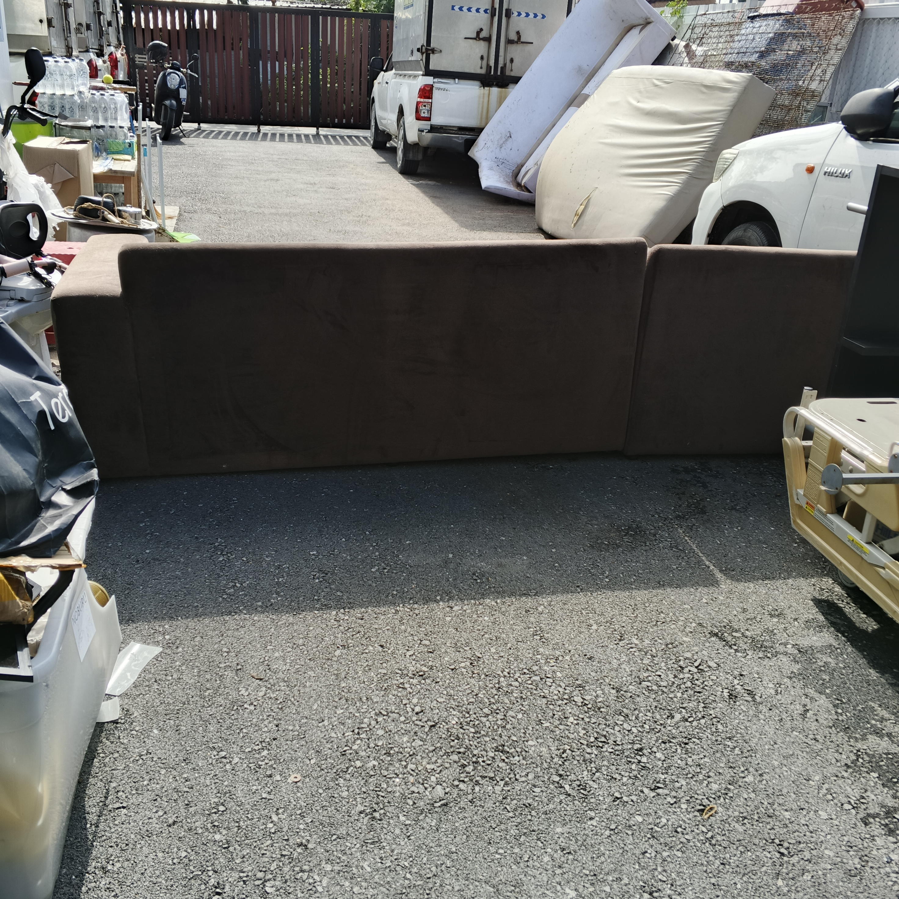 โซฟาหลายที่นั่ง 