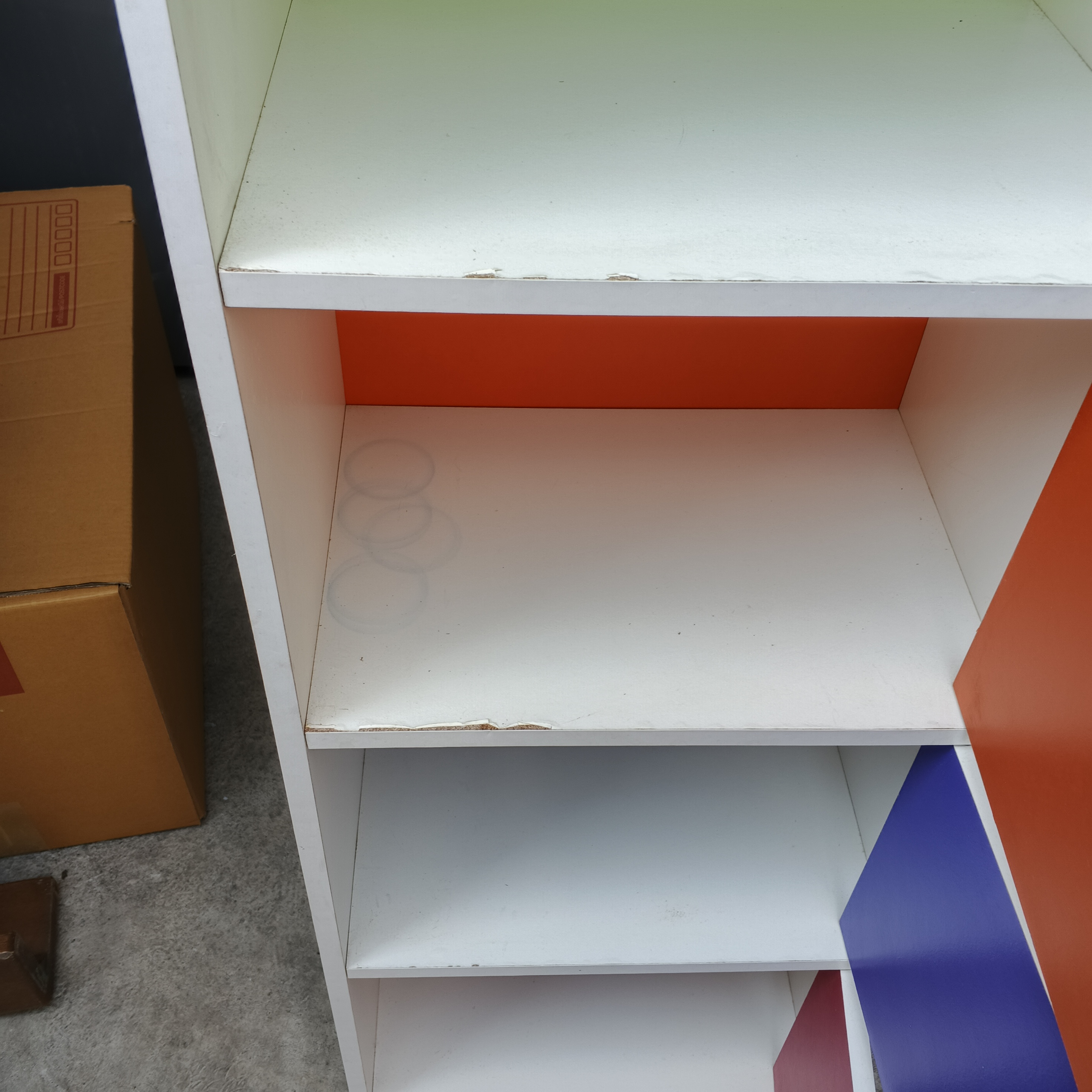 รองเท้ามือสอง