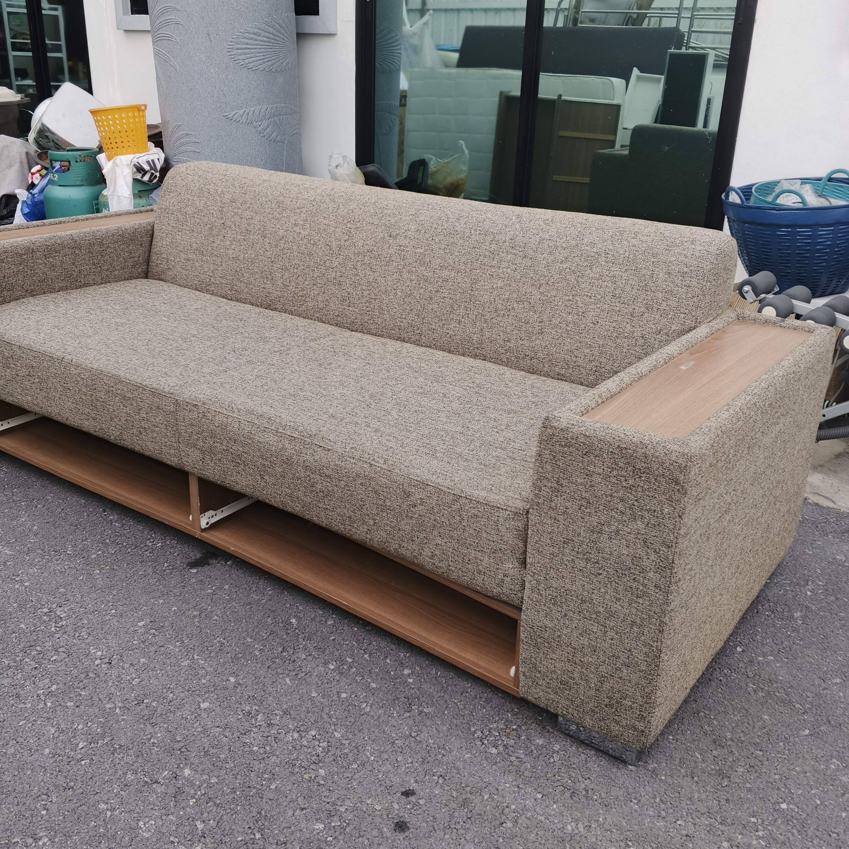 โซฟาลิ้นชักเก็บของ