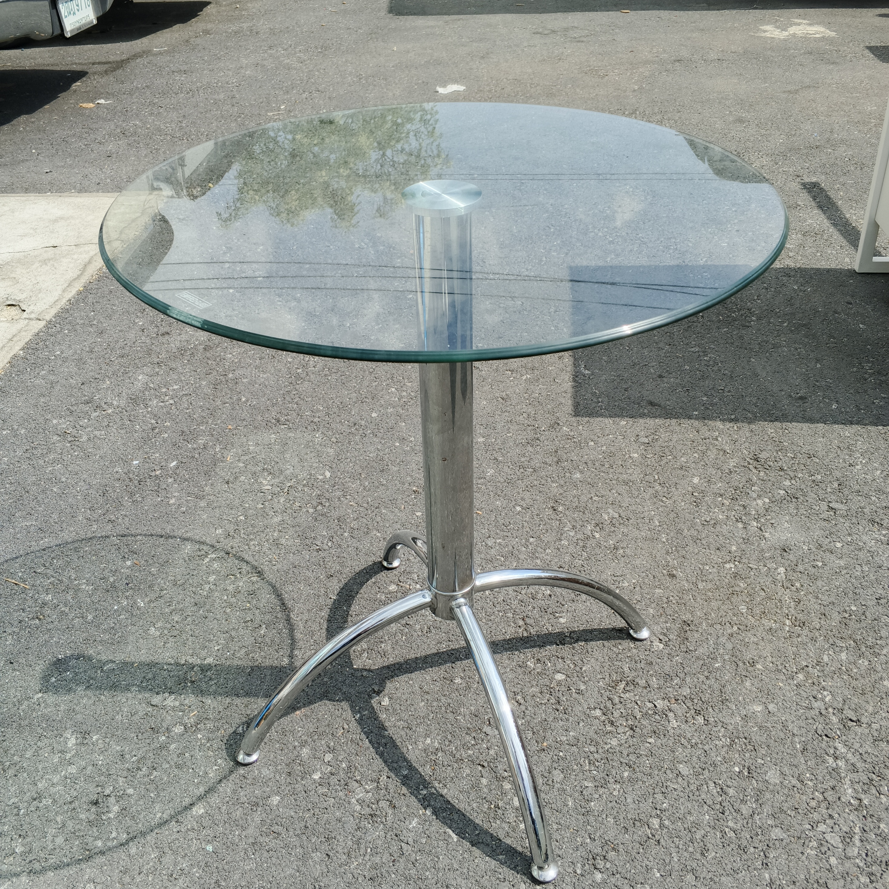 โต๊ะขาตั้ง