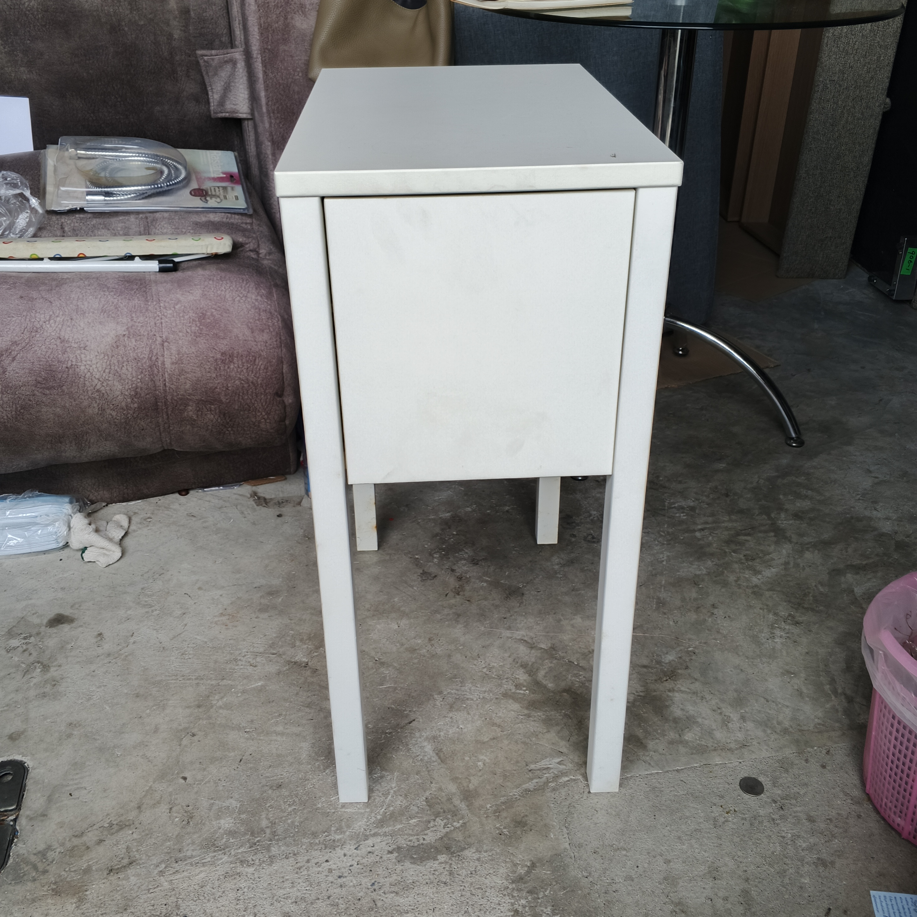 ตู้ข้างเตียง