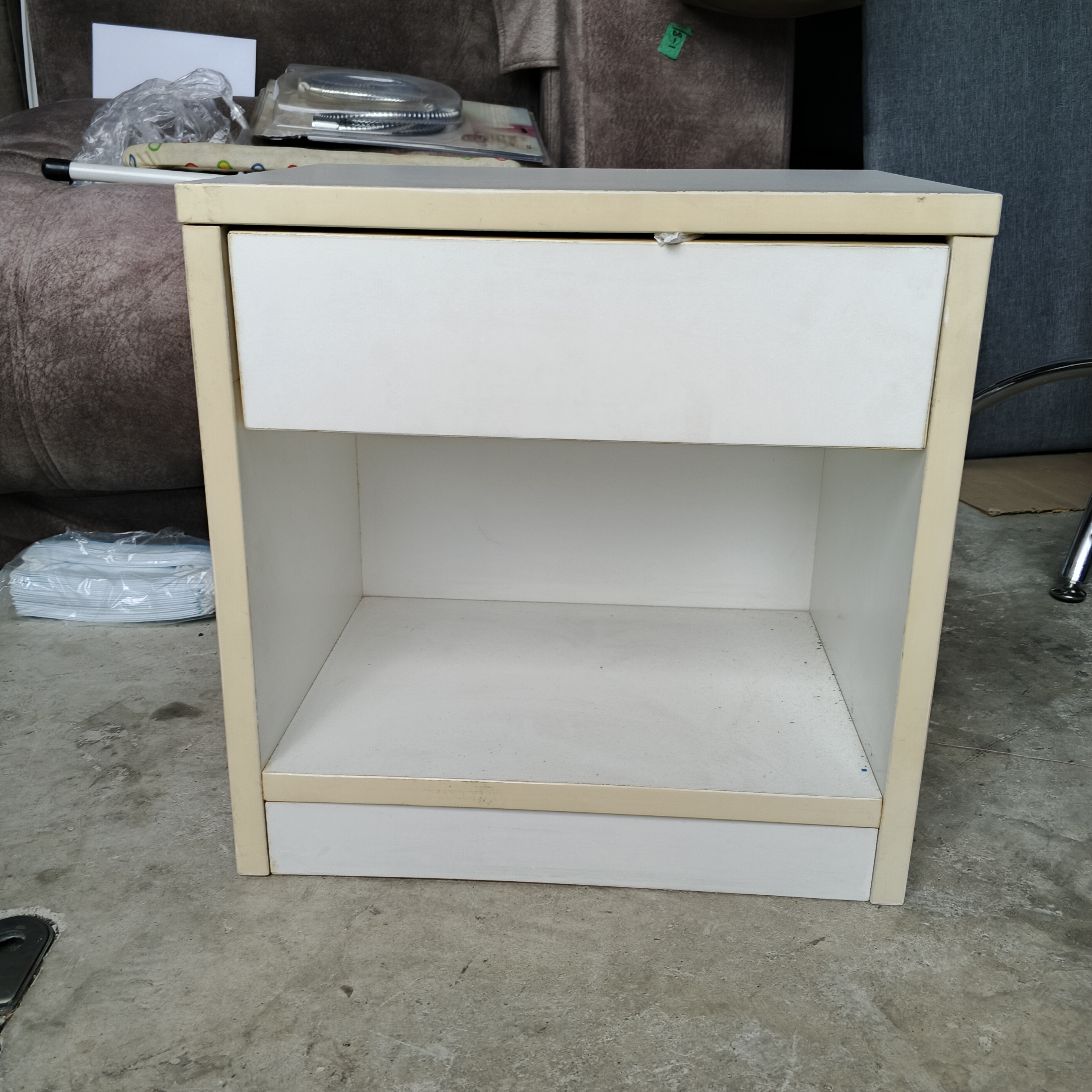 ตู้วางของ