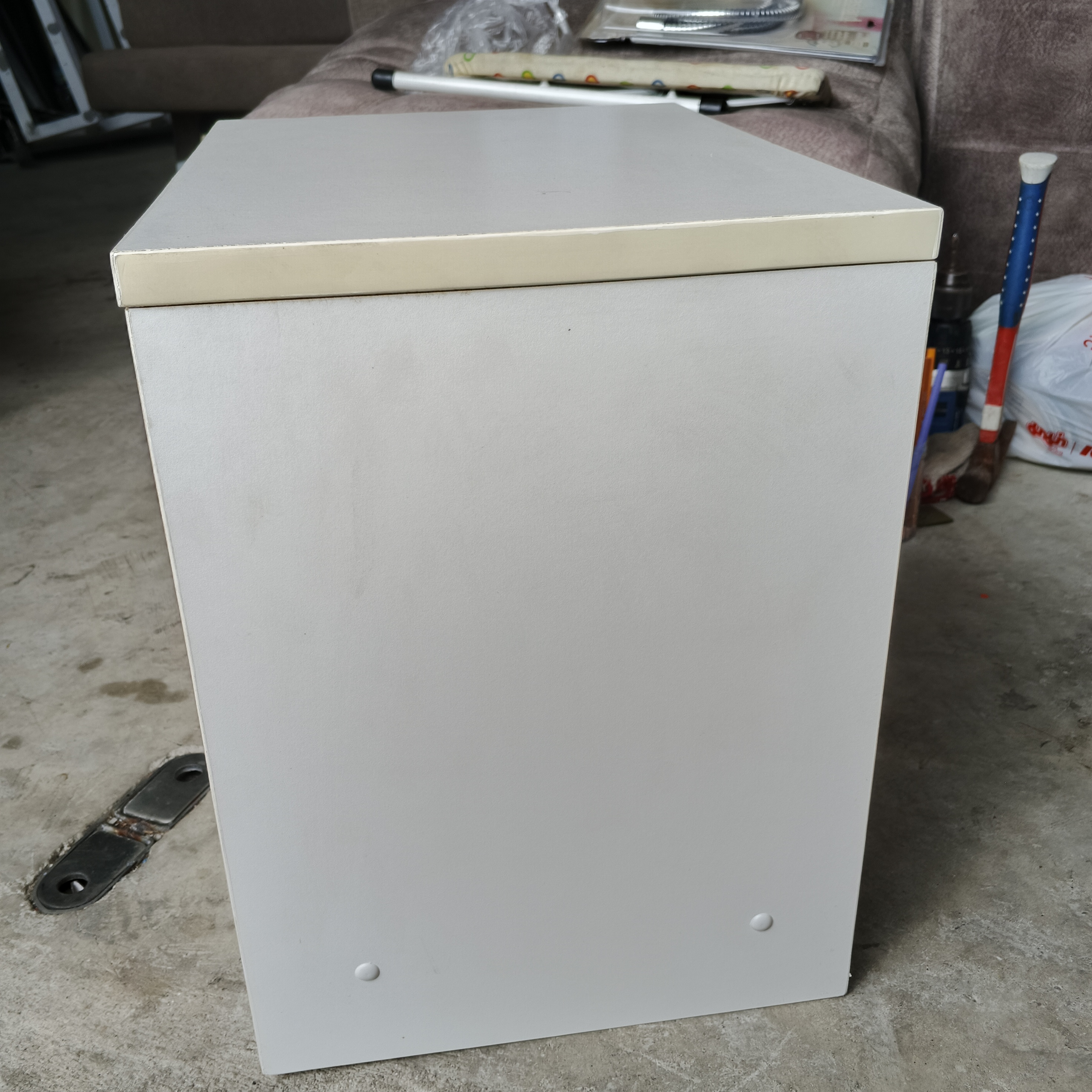 ตู้ข้างเตียงขนาดเล็ก