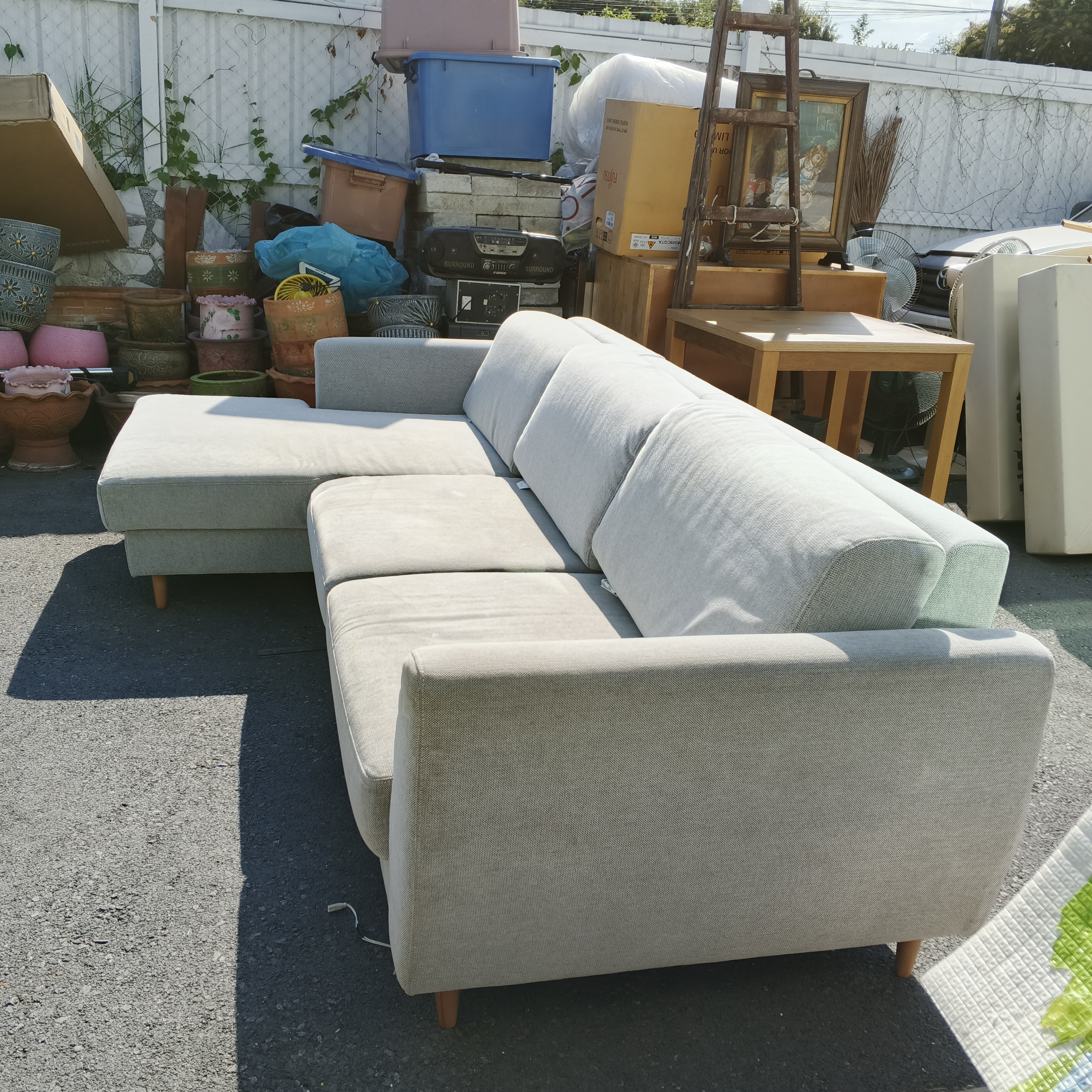 โซฟานั่งได้หลายคน