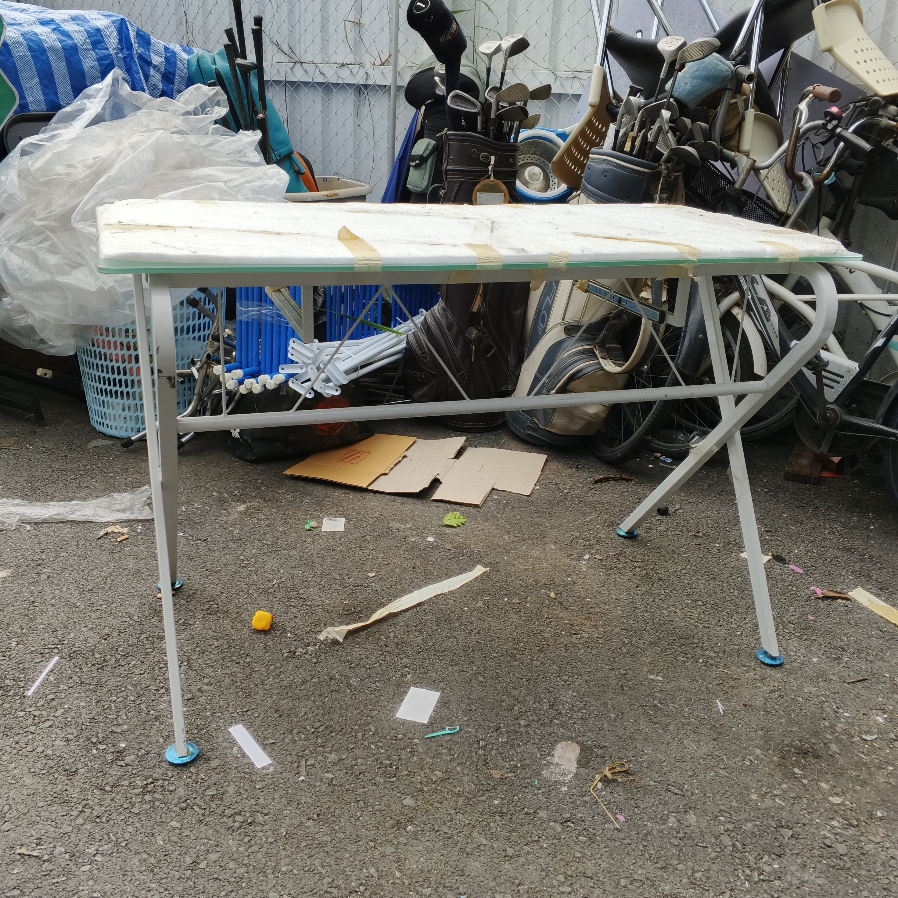 โต๊ะกระจก