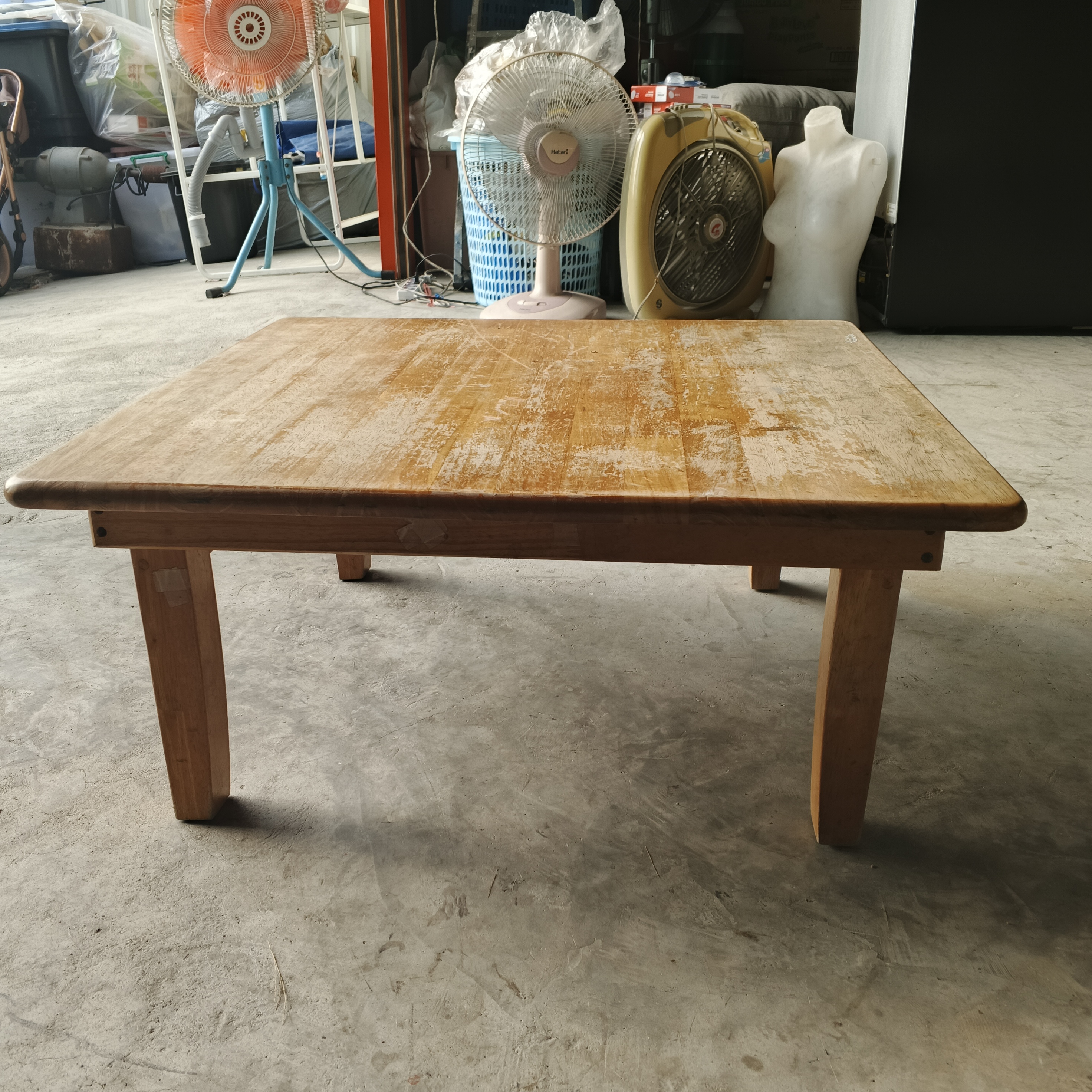 โต๊ะไม้