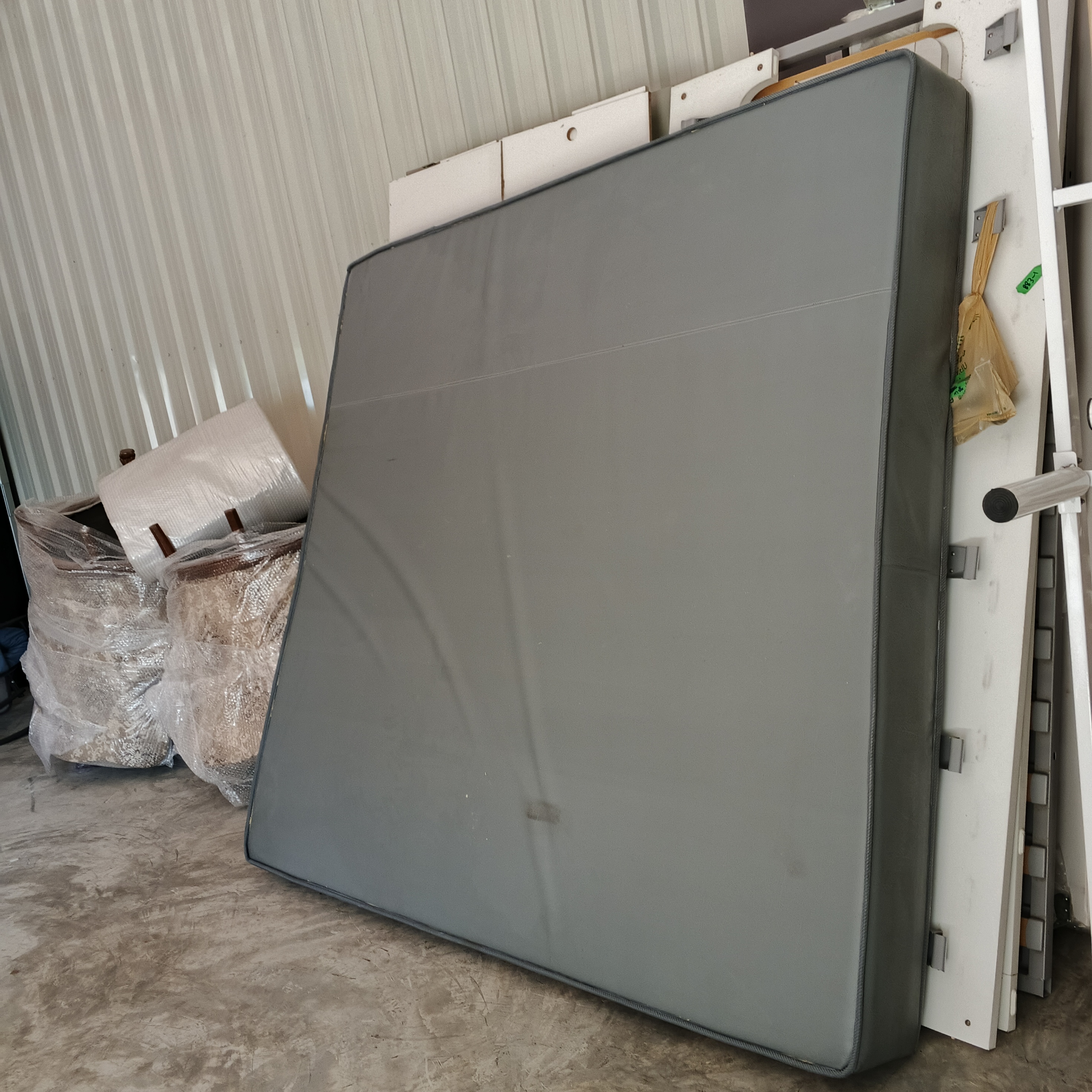 ที่นอนยางสังเคราะห์