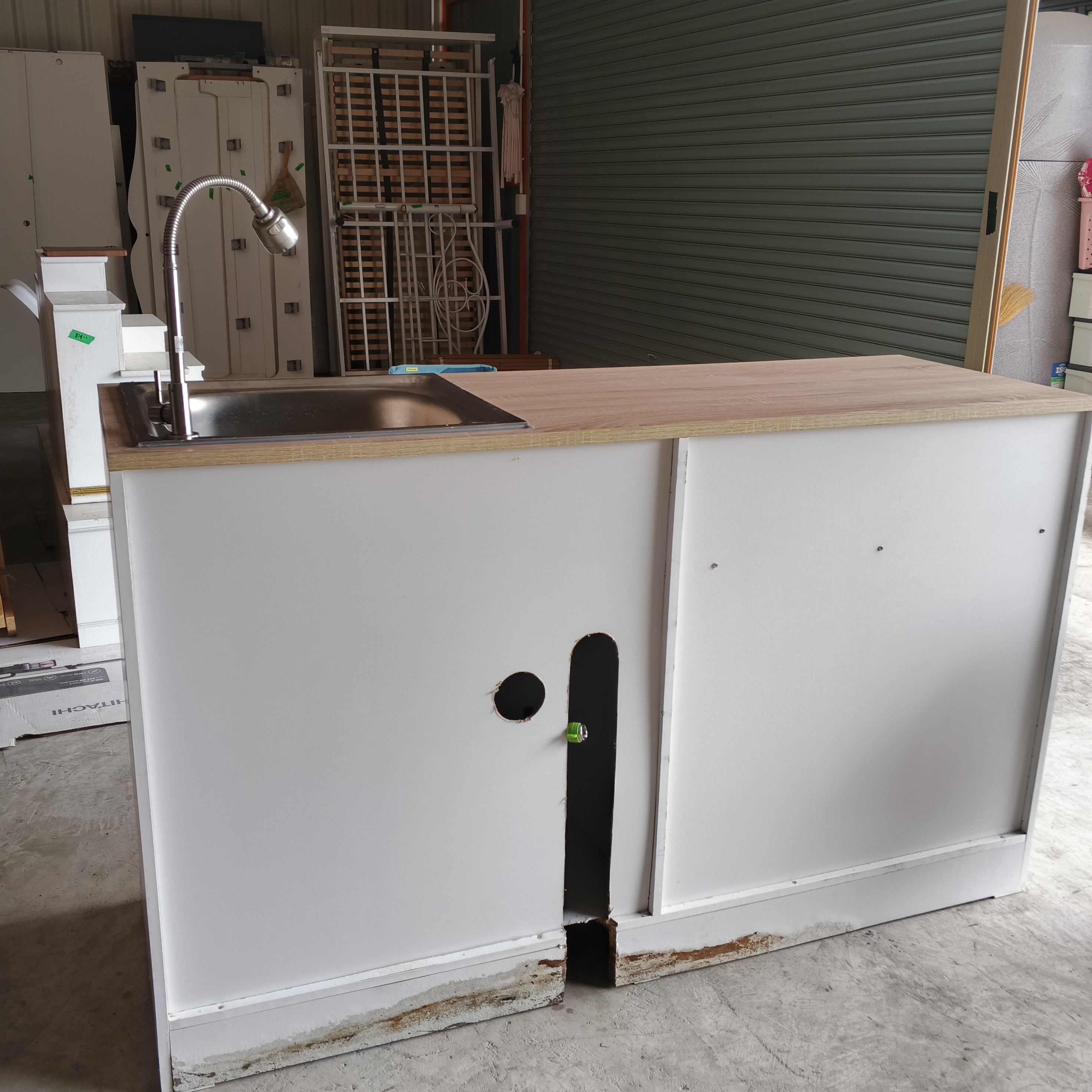 ตู้เก็บของมีลิ้นชัก 