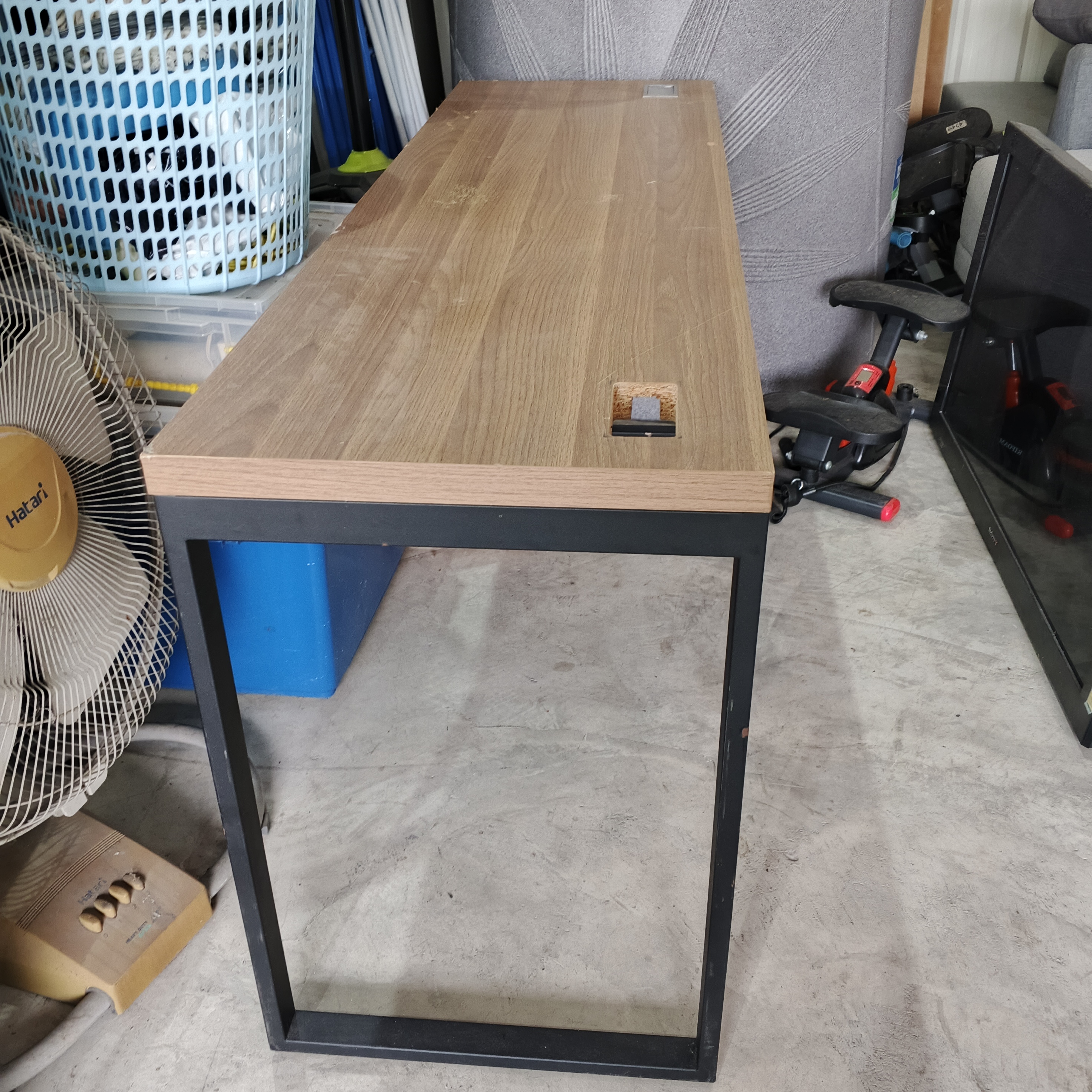 โต๊ะทำงานสไตล์ลอฟท์จากSBFurniture 